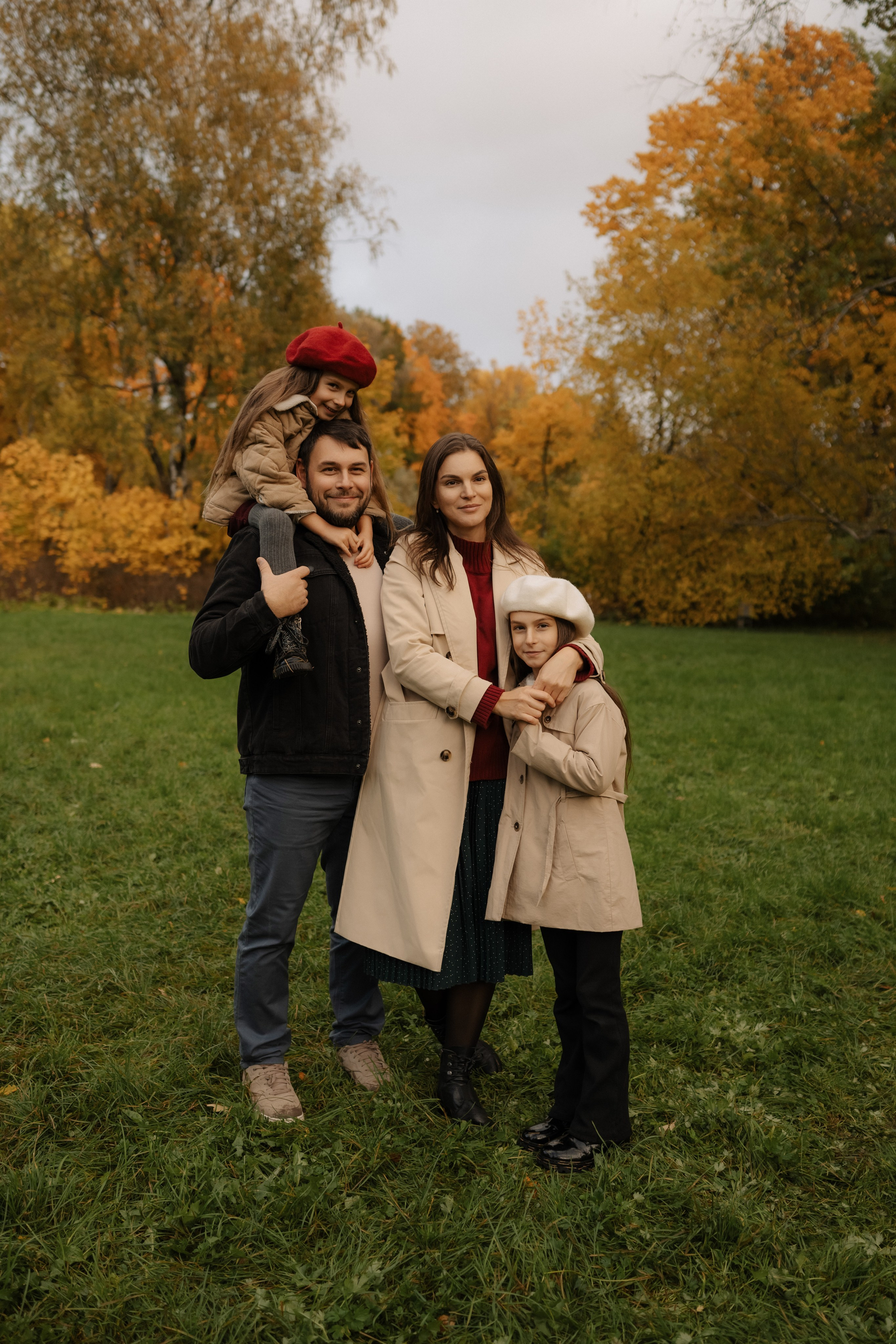 Надя, Женя, Николь и Даша. Дьяконова Валерия семейный и детский фотограф в Санкт-Петербурге