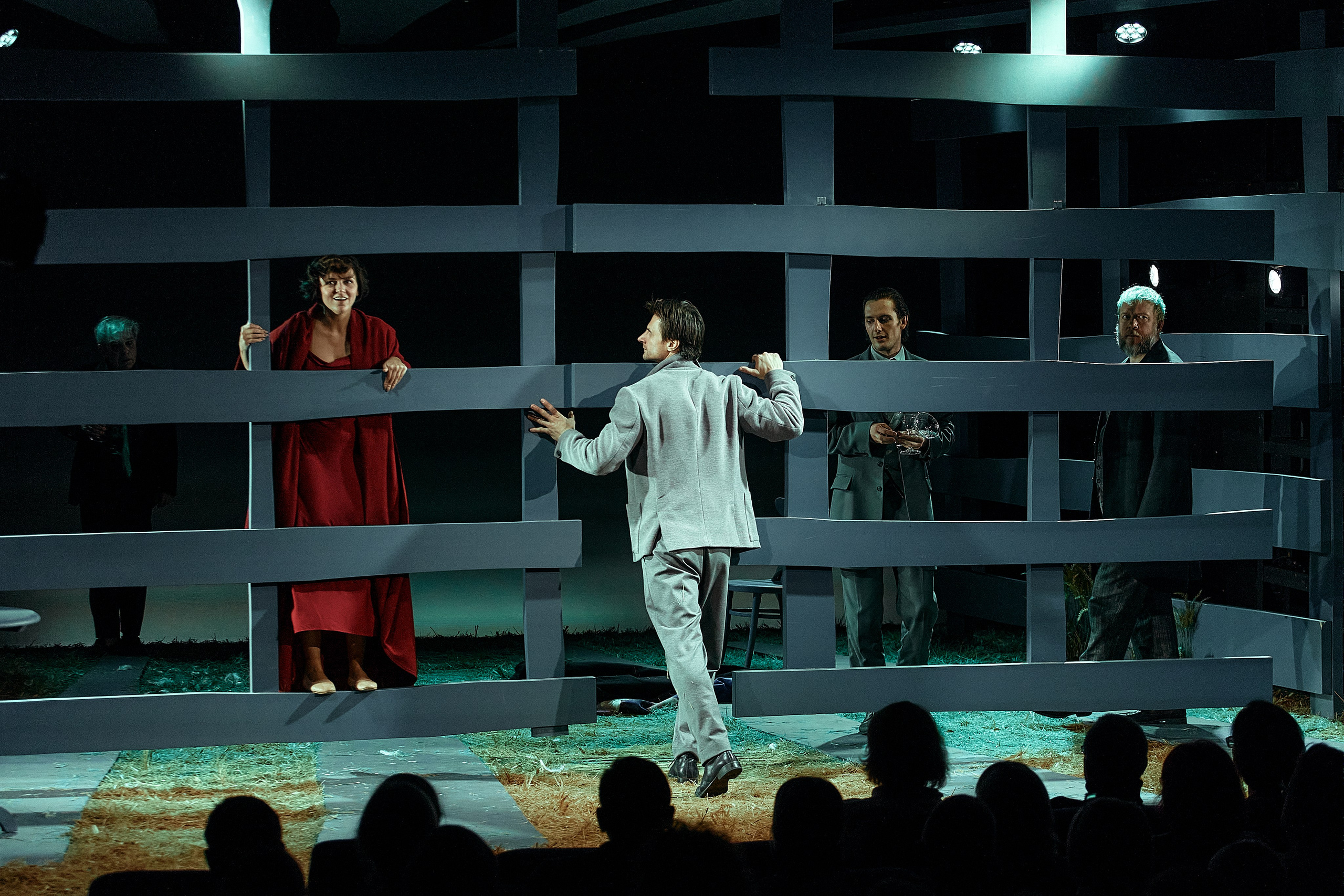 Бесприданница. Приют комедианта. Фотограф Нина Антонова