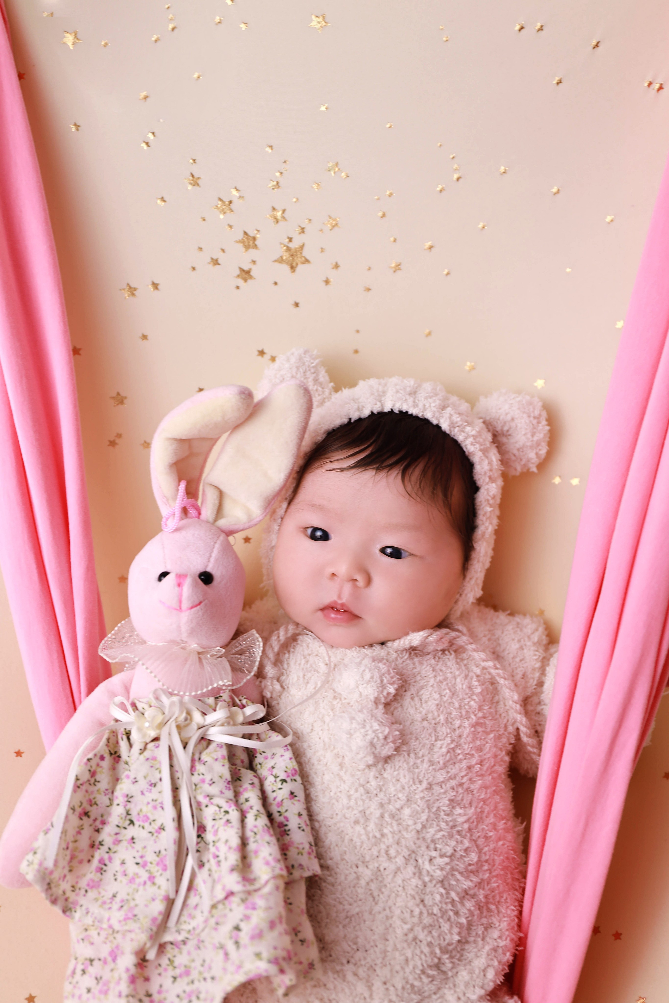 Мой первый годик. Фотограф беременности, новорожденных и детей до года в Астане