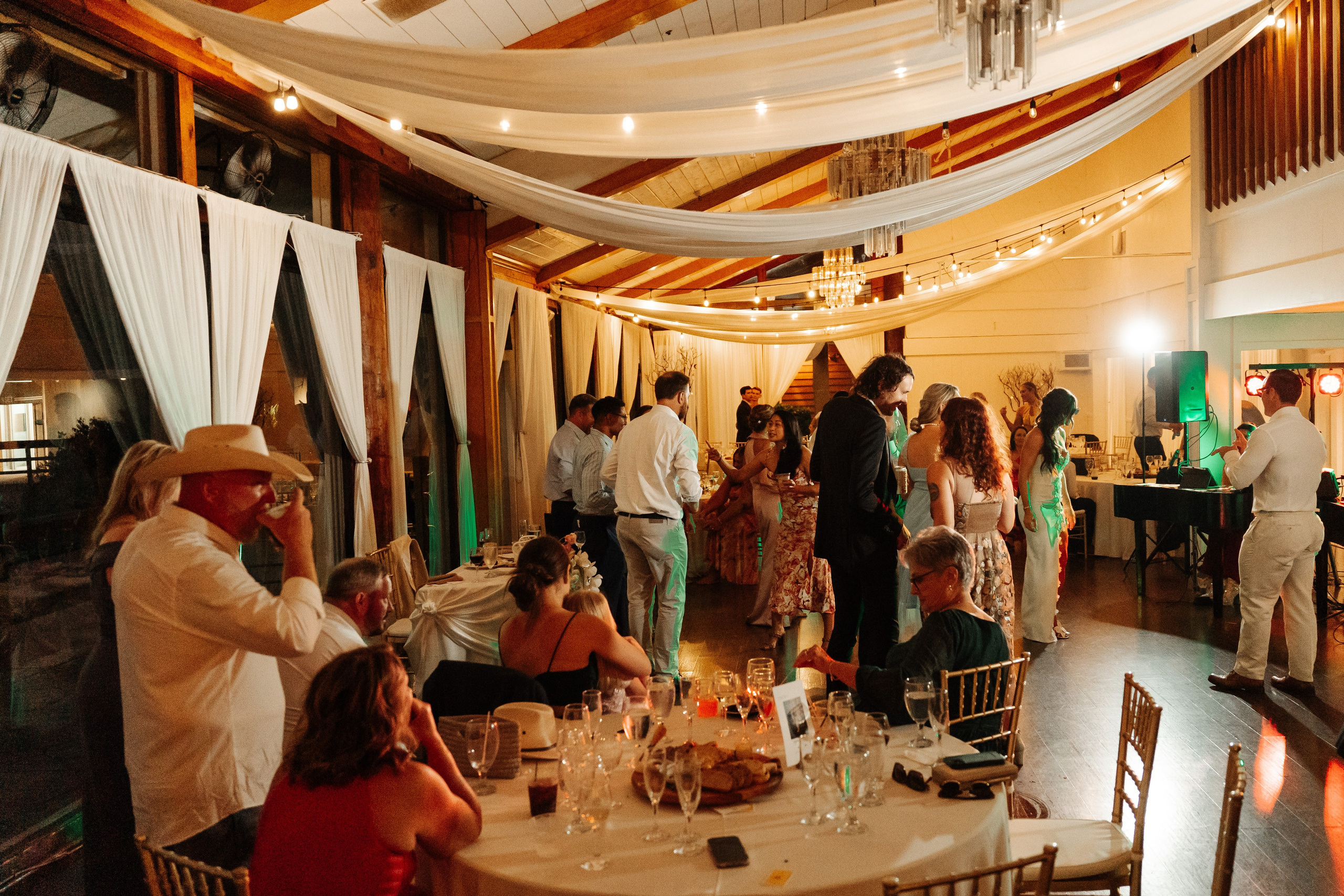 2025-08-16_BryanAmber. Ретушер Зенькевич Света