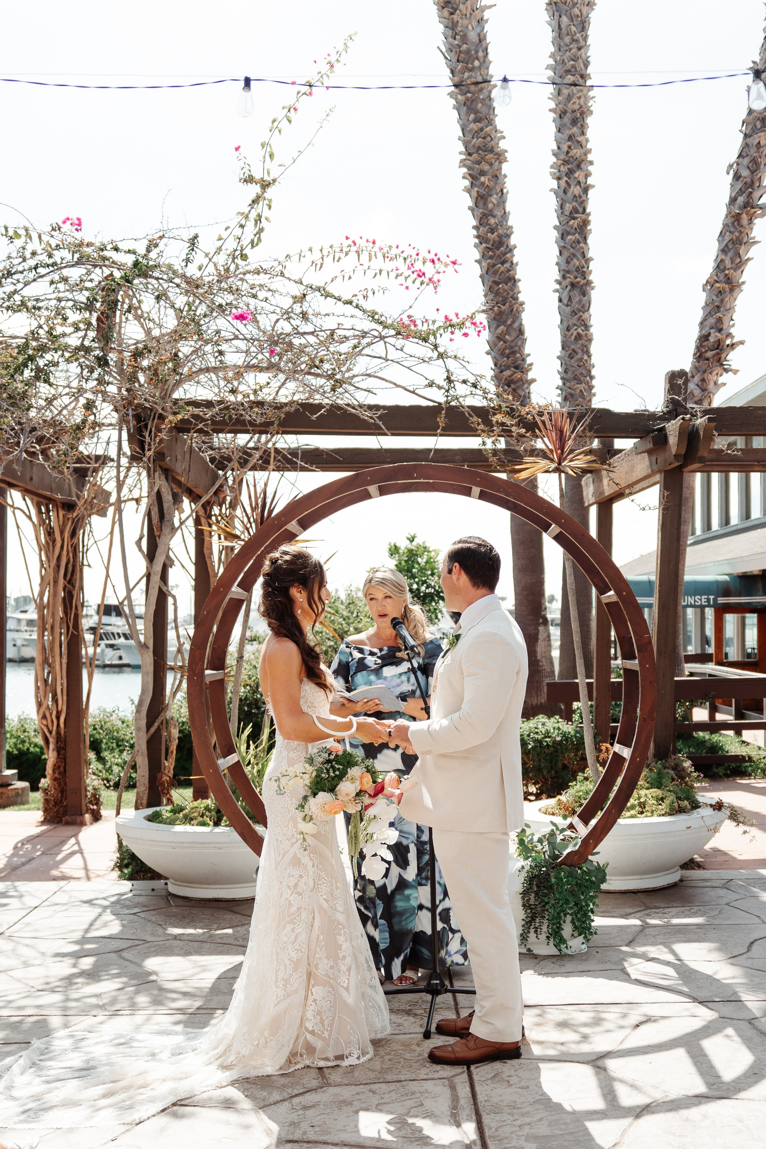 2025-08-16_BryanAmber. Ретушер Зенькевич Света