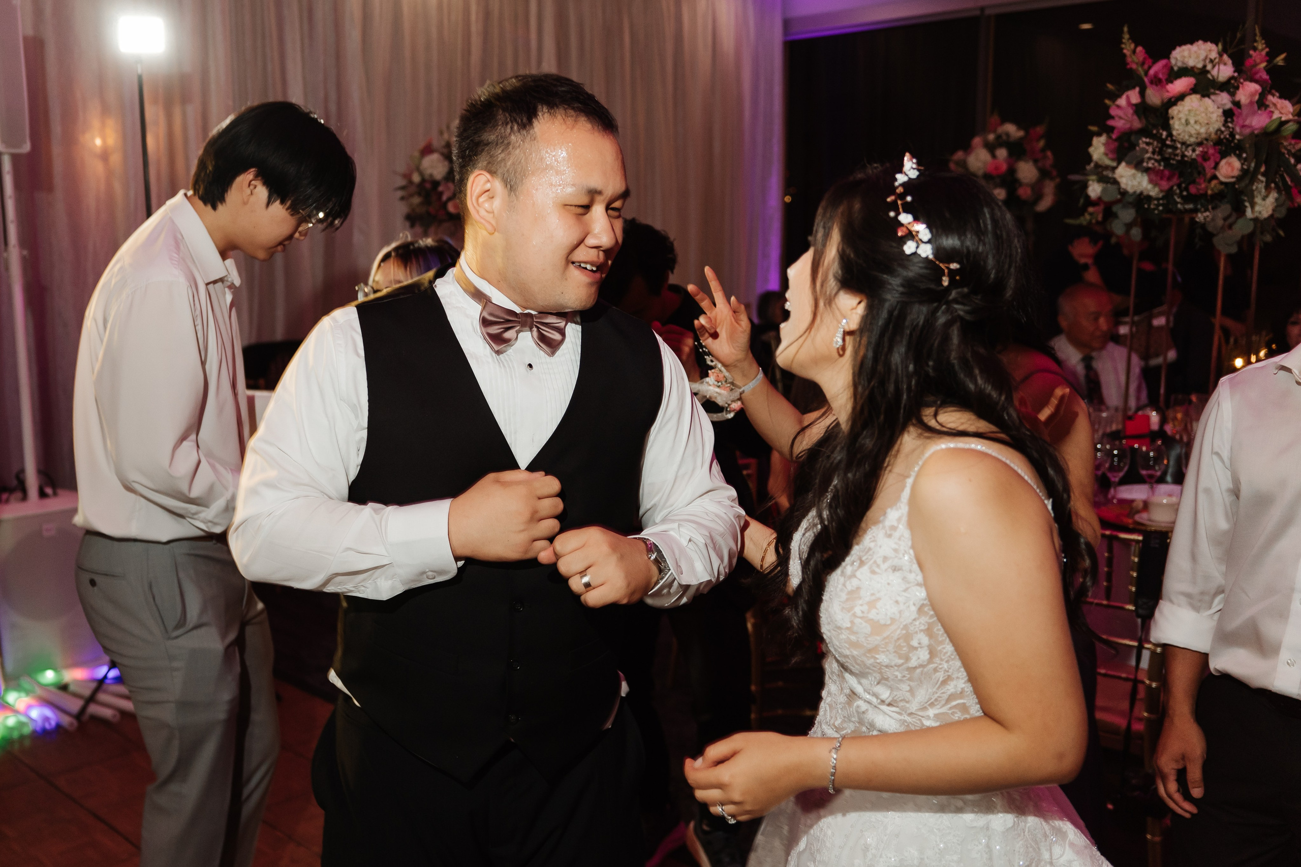 2025-08-16_AndreaChristopher. Ретушер Зенькевич Света