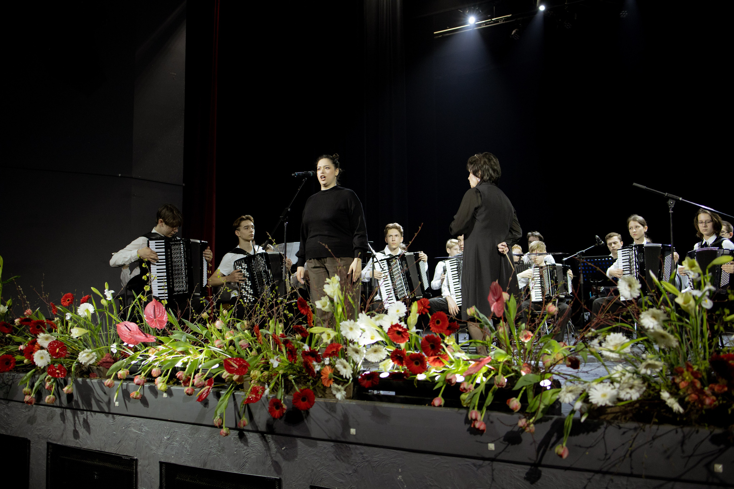 Оформление Отчетного концерта Музыкальной школы Глазунова. Оформление свадеб, декор свадеб Вера Маркова, Москва