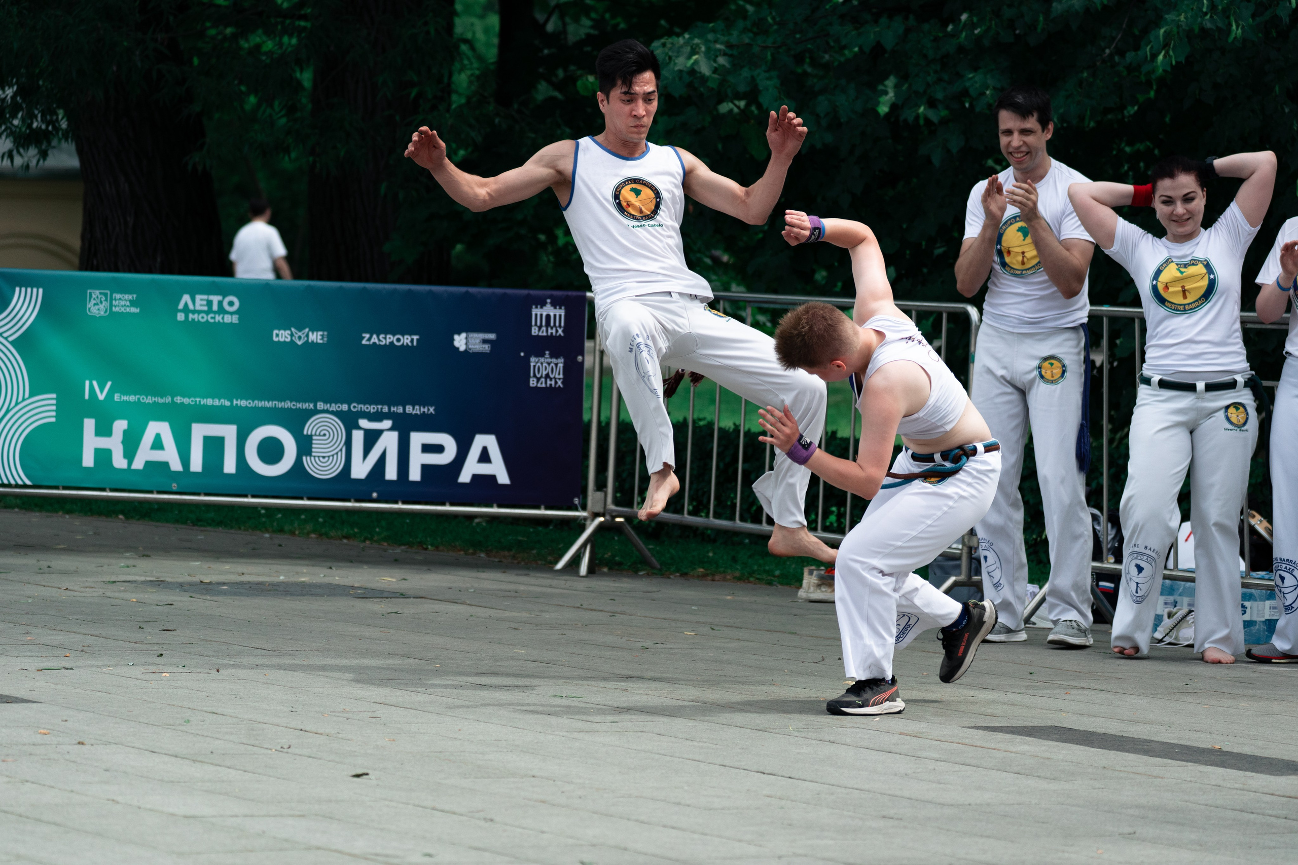 Открытый класс AXE Capoeira на фестивале неолимписких видов спорта на ВДНХ 2025 г:. Фотограф в Москве Ткаченко Владимир