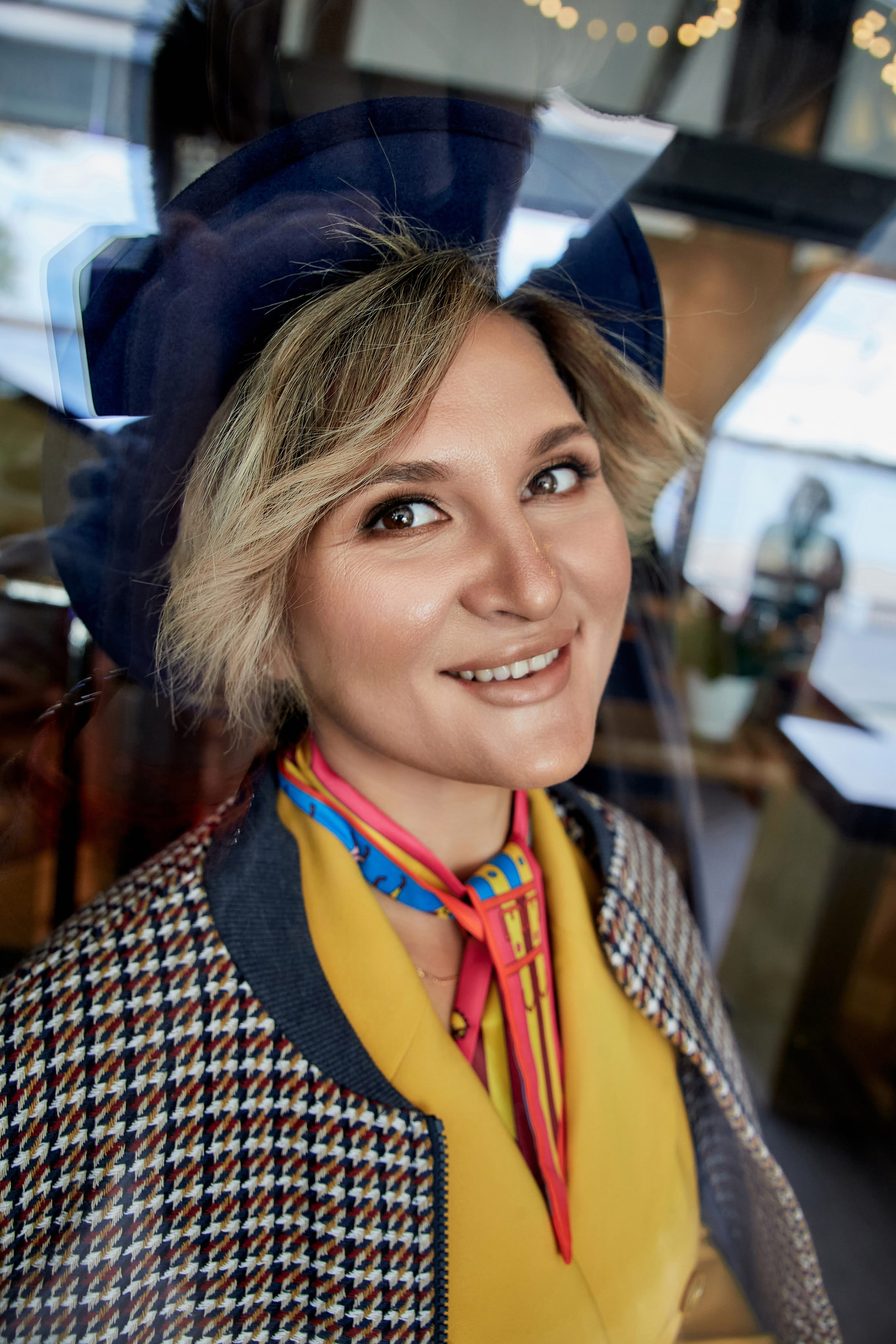 Женская фотосессия в ресторане