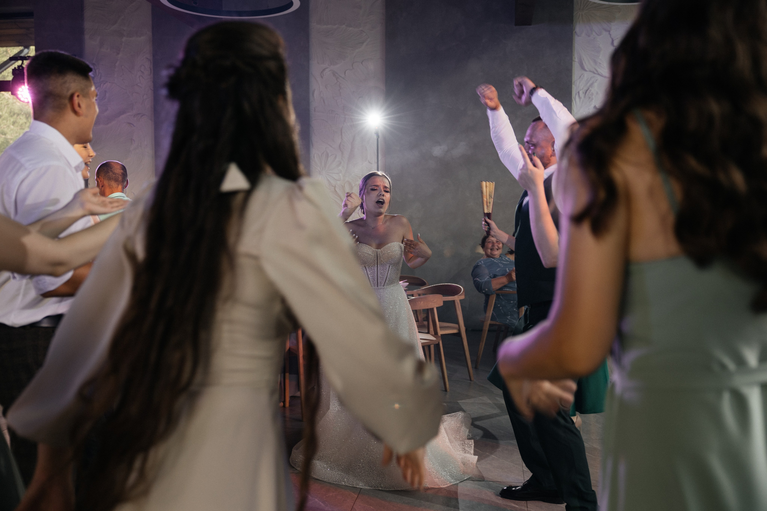 Свадебная история. Лесной Виладж. Свадебный и семейный фотограф Рассказова Виктория