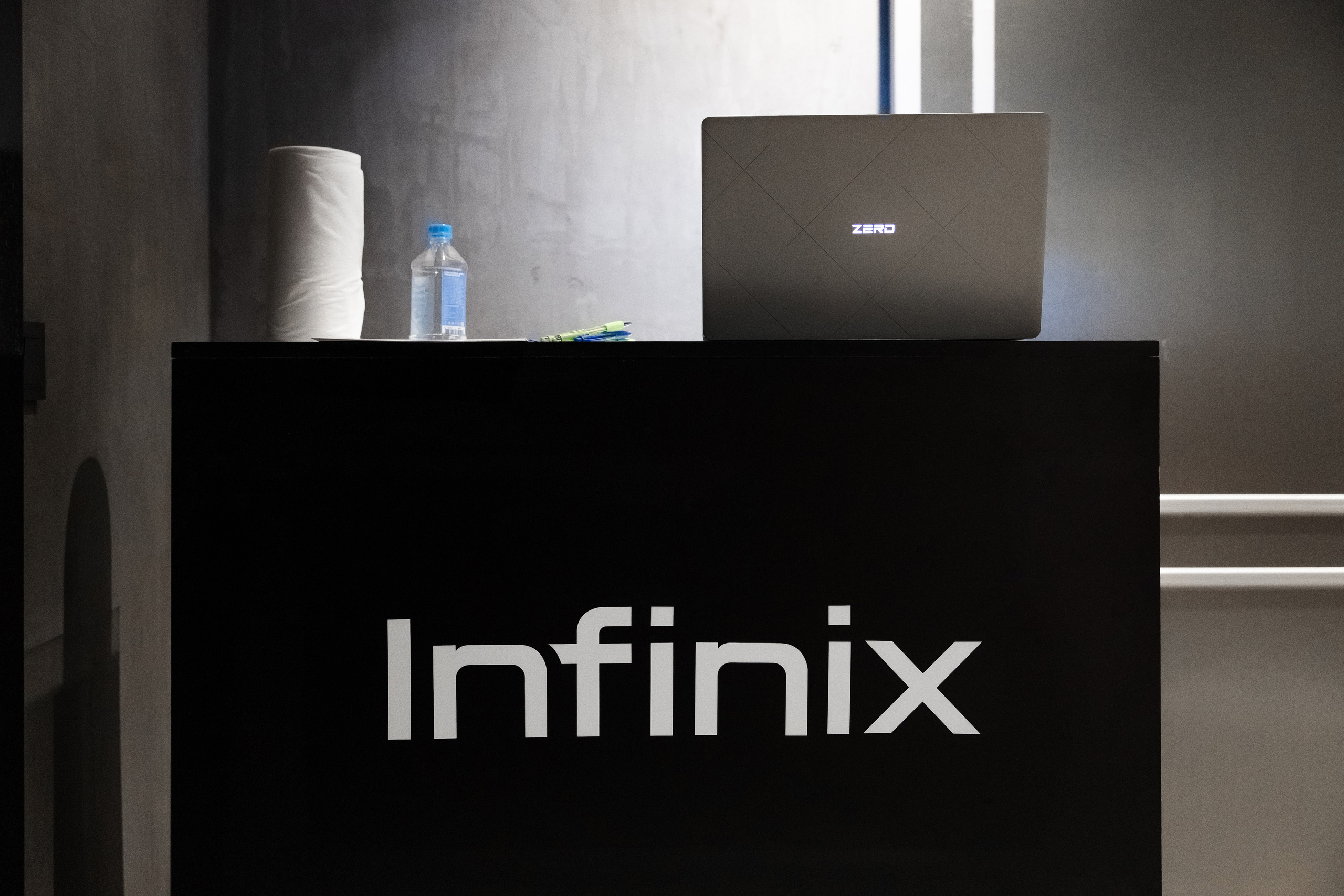 Презентация Infinix. Свадебный репортажный фотограф в Москве