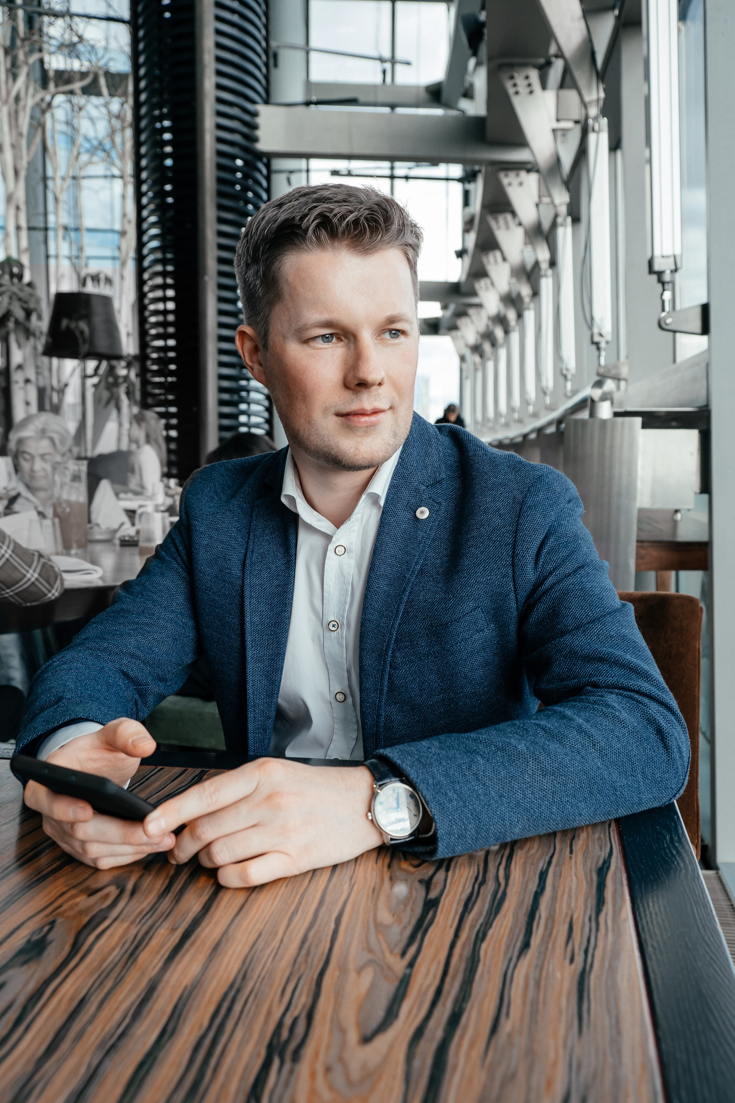 Деловой портрет. Фотограф Оля Мороз Москва портретный фотограф нейрофотосессия