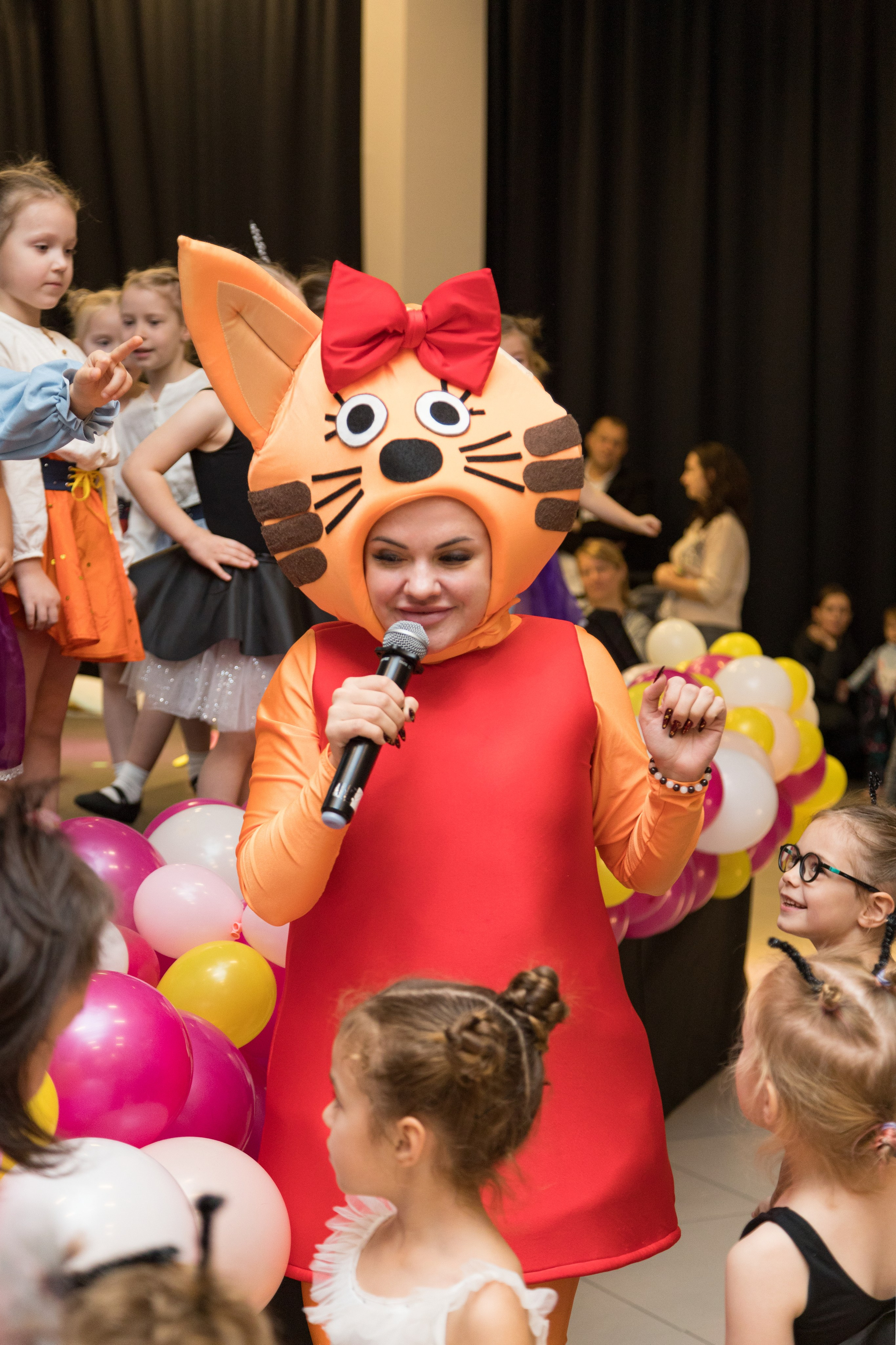 Отчетный концерт танцевального коллектива «ПЕТЕРБУРИКИ». Детский и контент фотограф Надя Волкова Санкт-Петербург