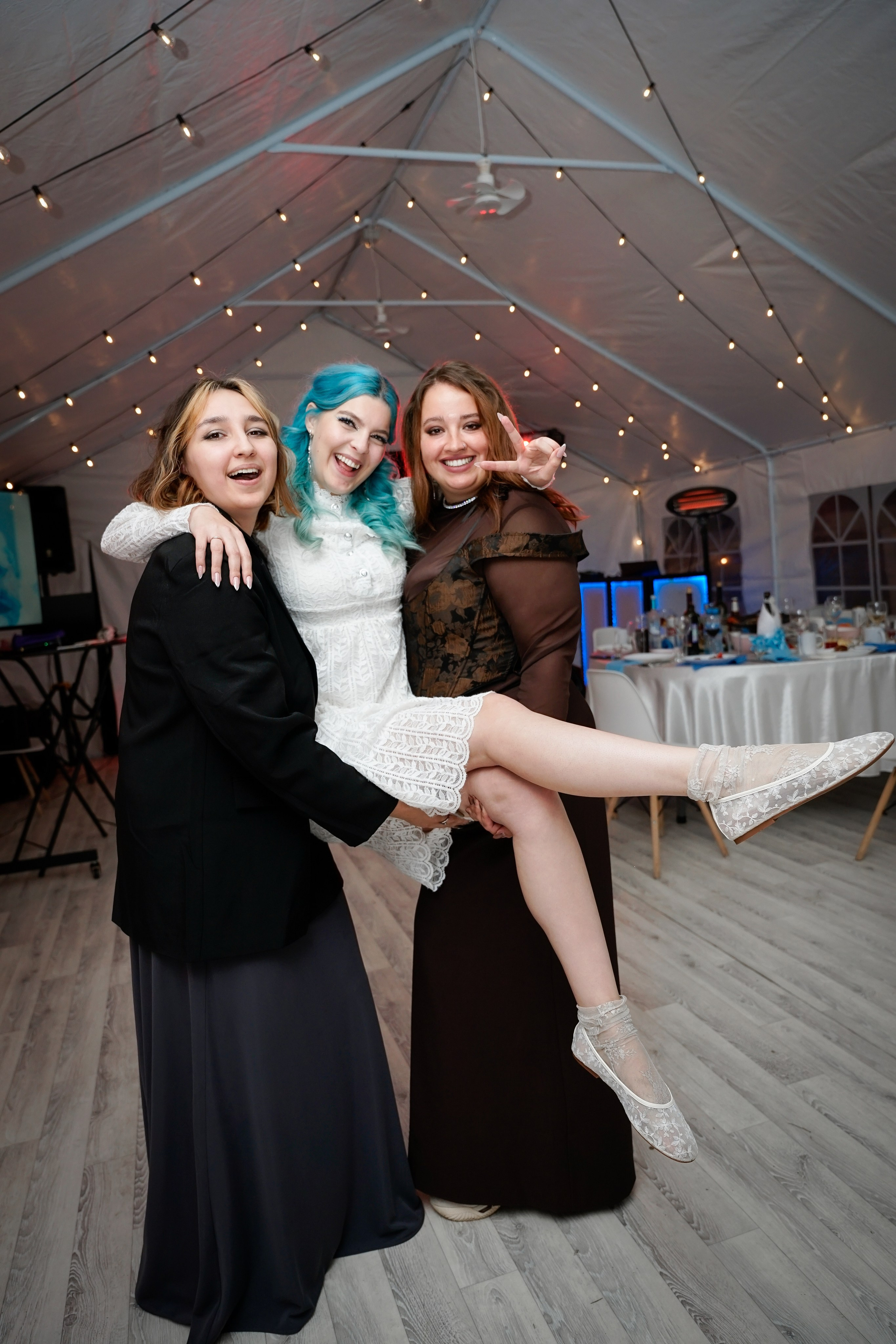 Свадебная прогулка в парке Екатеринбурга