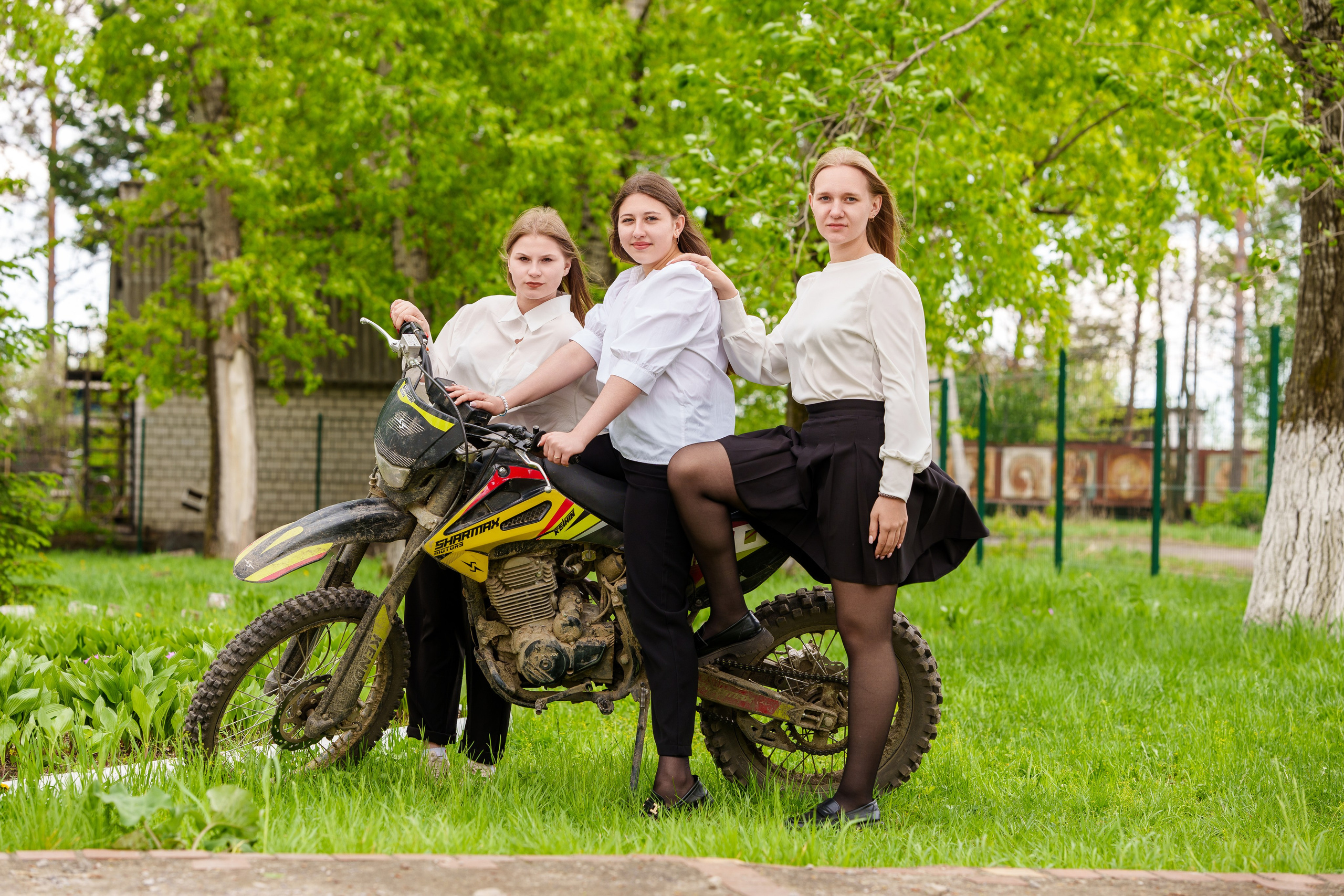 Выпуск 2025 Волочаевка-2. Школьный и семейный фотограф в Хабаровске Татьяна Ассаулова