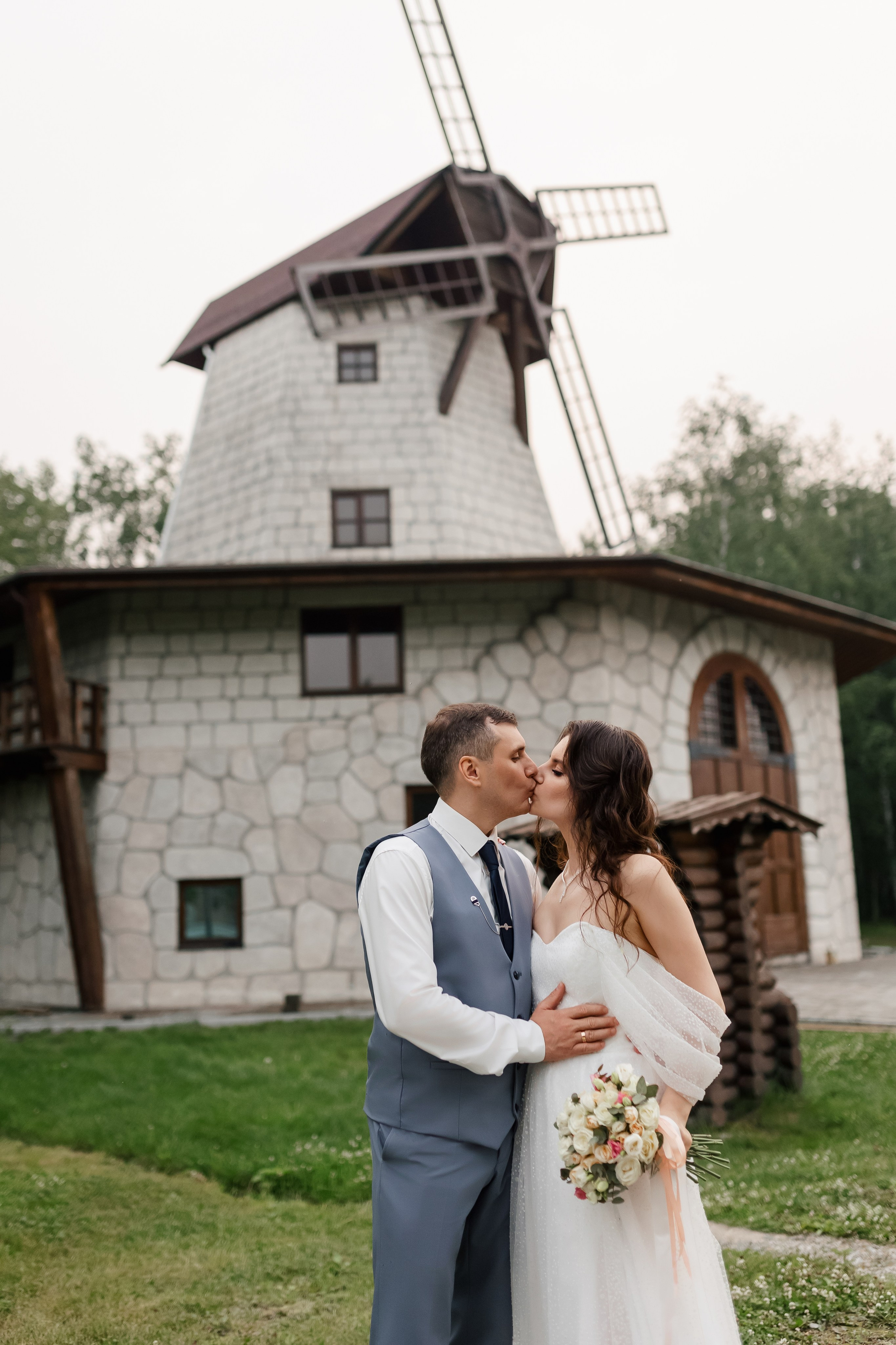 Антон и Яна. Сборы. Дом Офицеров. Выездная. Мельница. Свадебный фотограф в Хабаровске