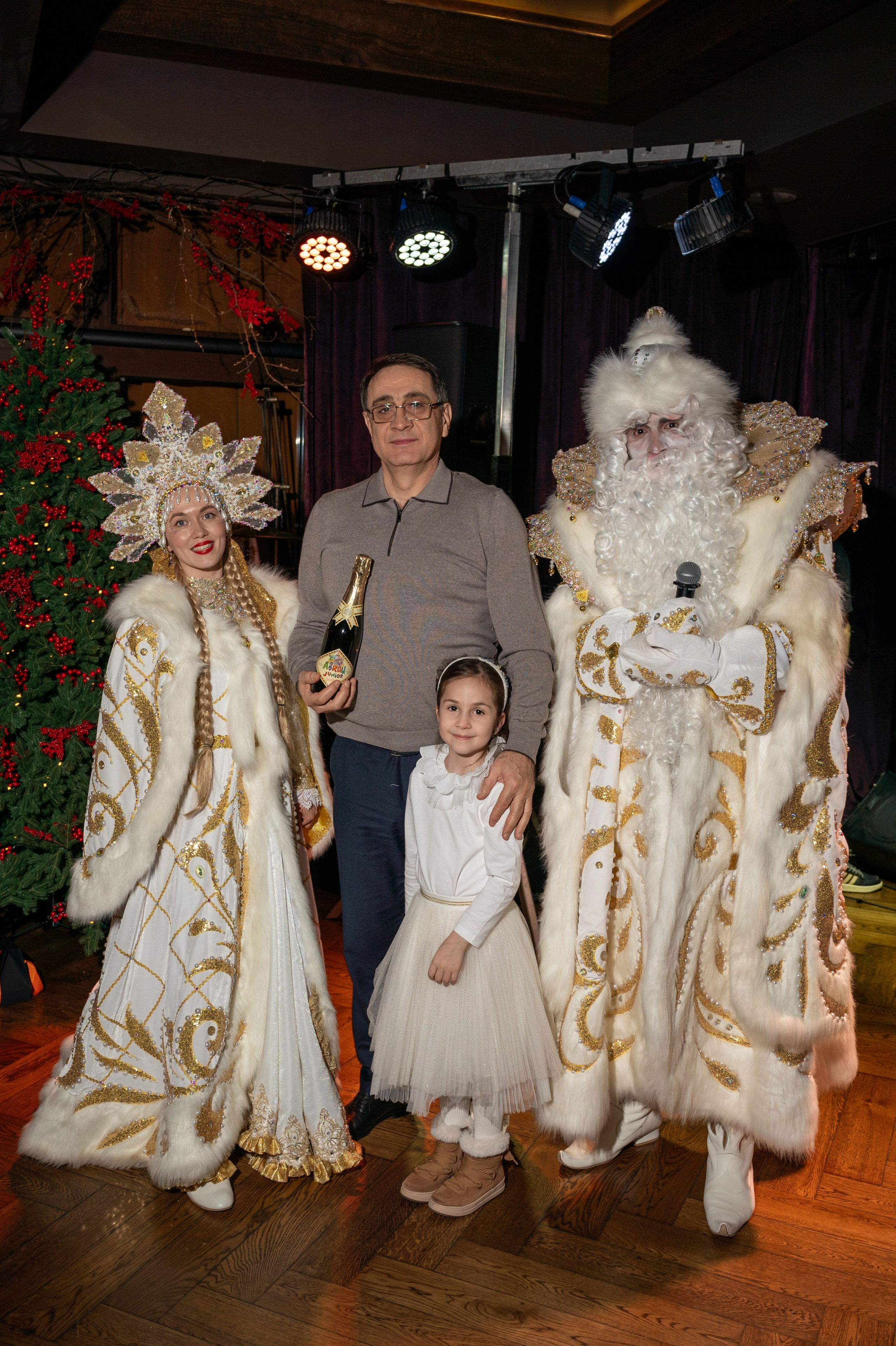 Новый год 2025 в ресторане Red Fox. Репортажный фотограф в Красной Поляне и Сочи Павлюченко Екатерина