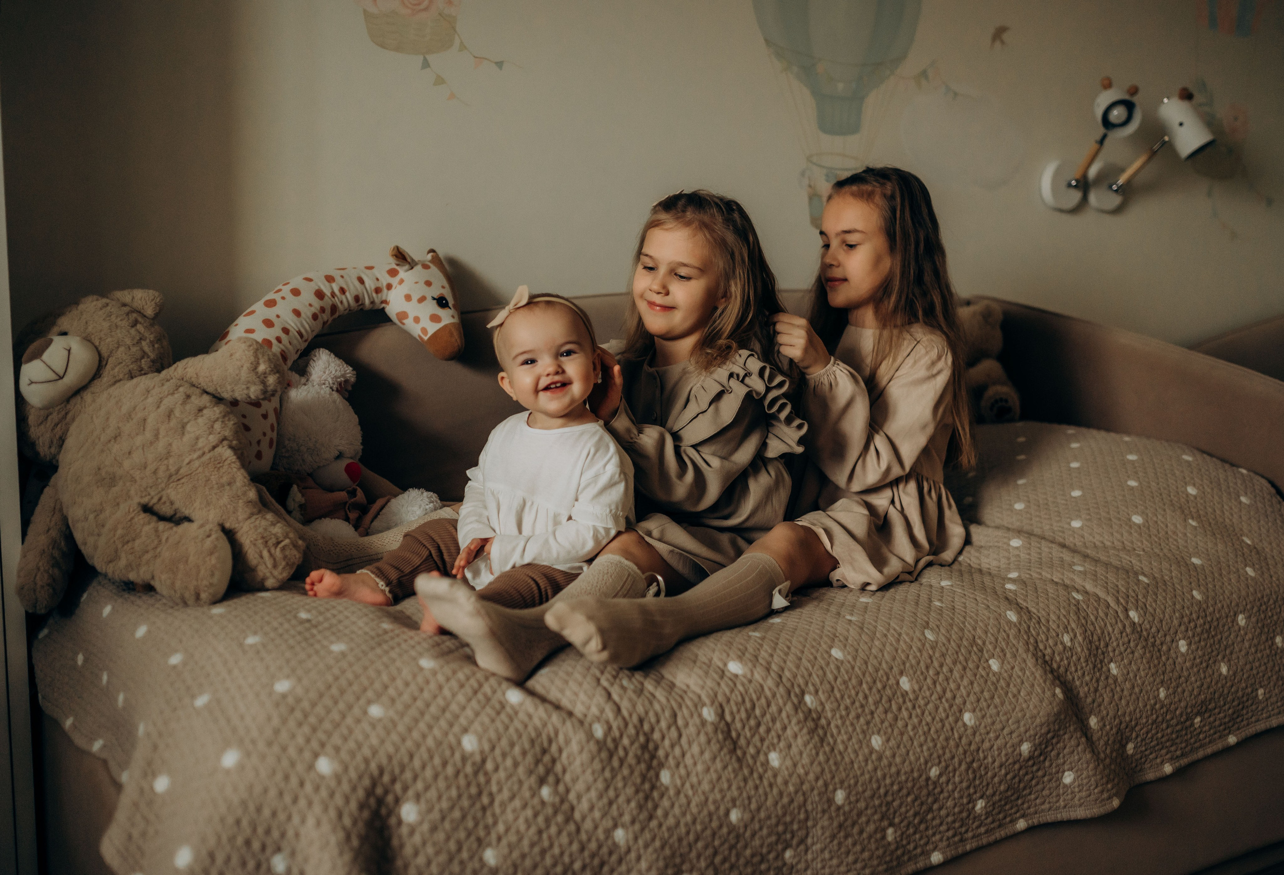 Годик младшей сестрёнке. Семейный фотограф в Домодедово и Москве Елена Пичугина