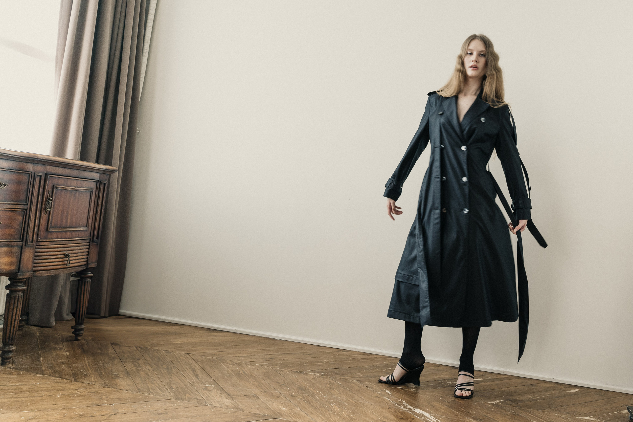 ZO: FLORA. TUTSARKIS — Art Director | Stylist | Photographer