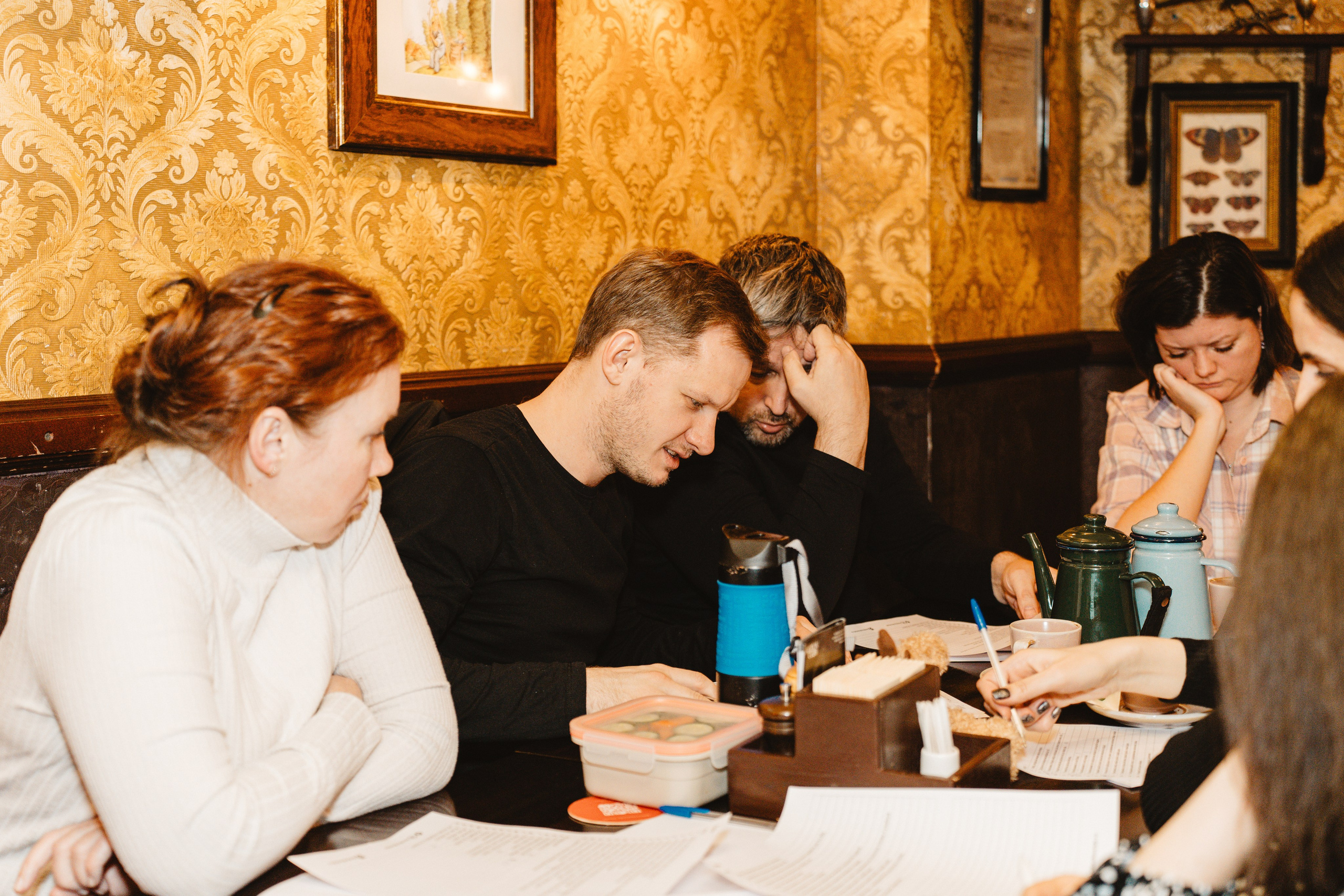 Intellectual games. Я занимаюсь событийной, свадебной, товарной, студийной… фотографией