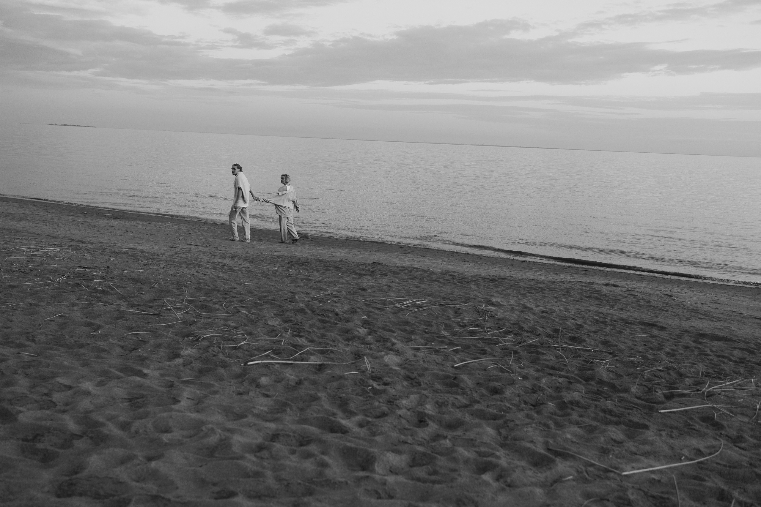 В песке. Свадебный фотограф в Москве | Профессиональный фотограф | Выгодные цены на услуги