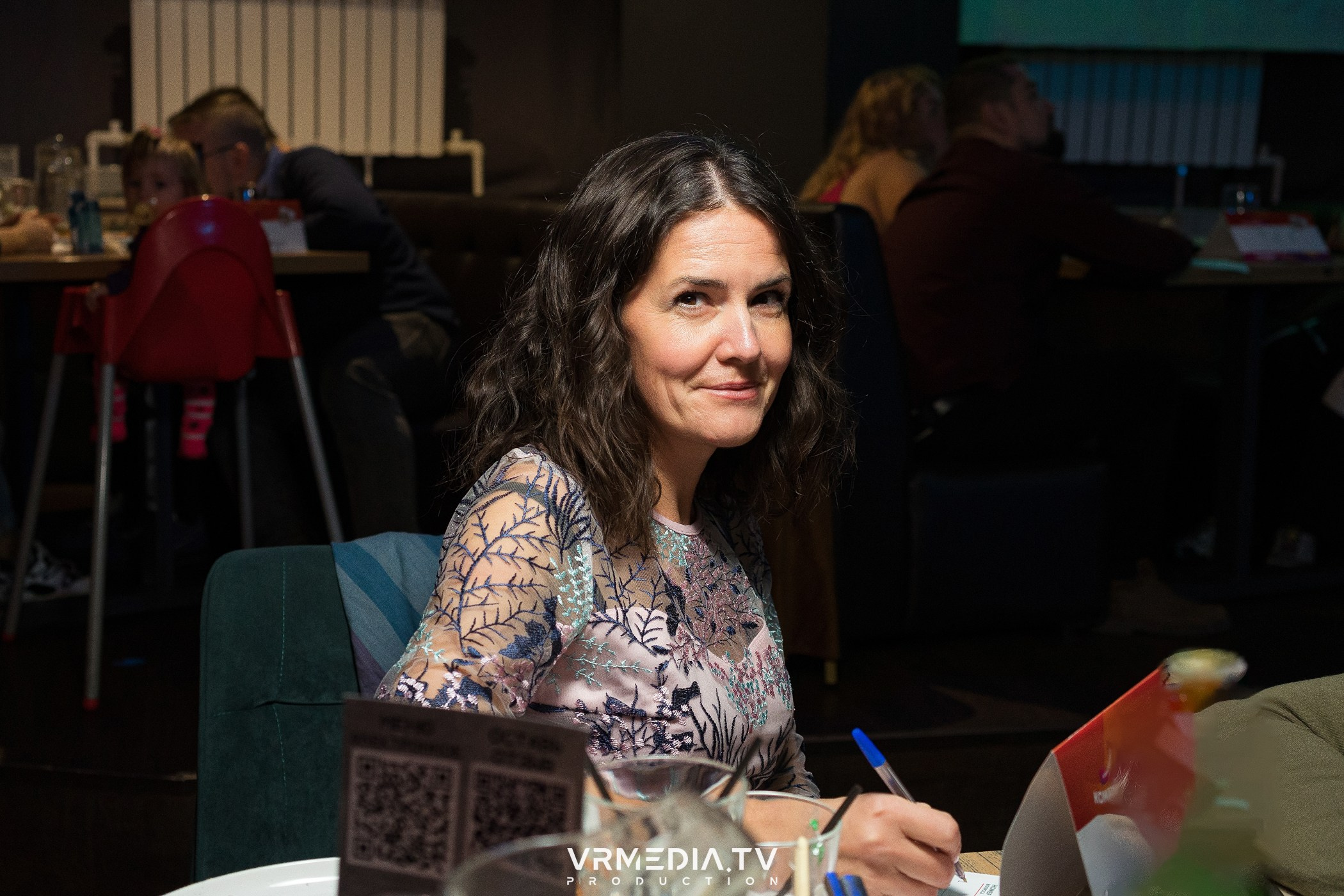 Эйнштейн Party в баре «Друзья»