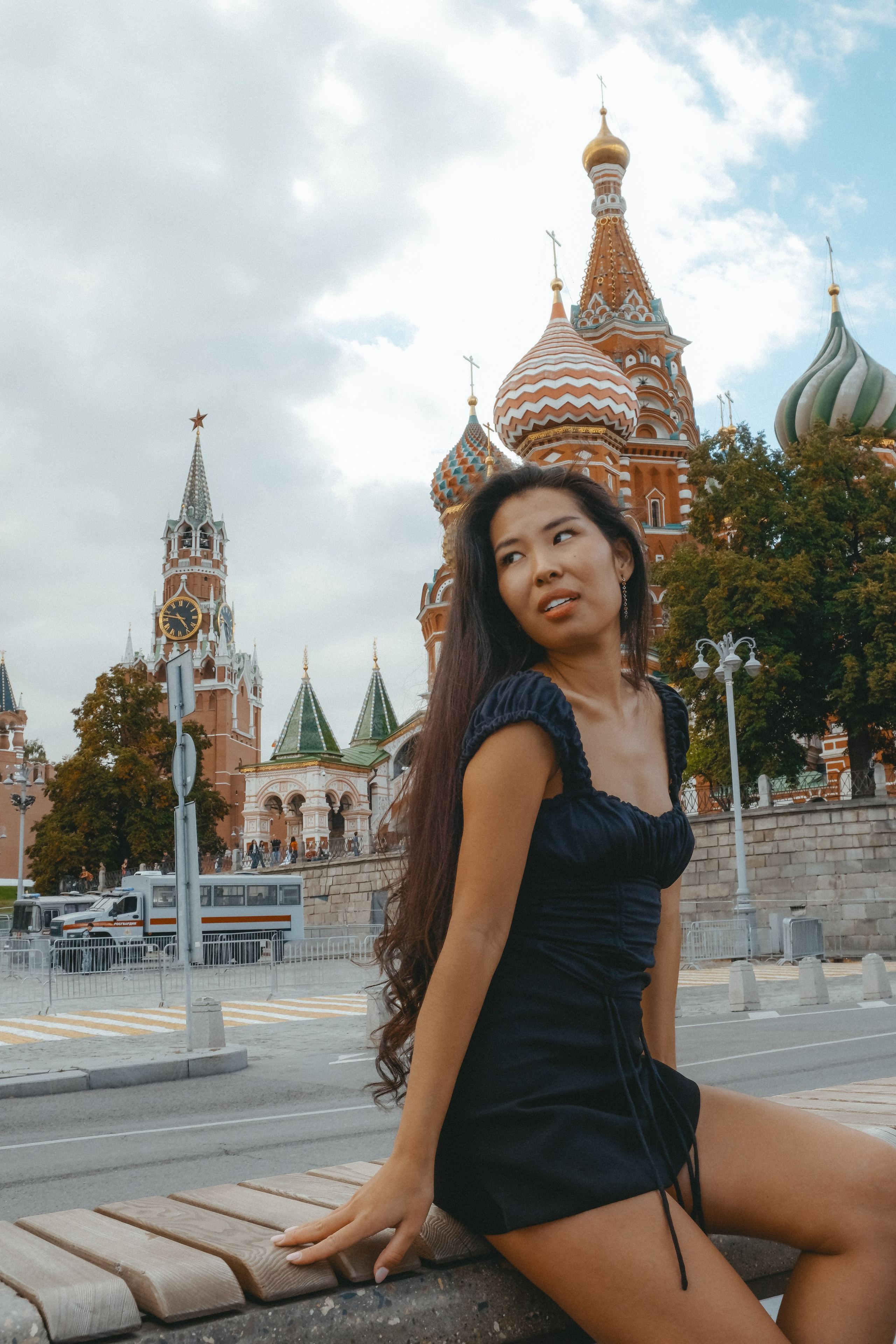 На улице. Главная