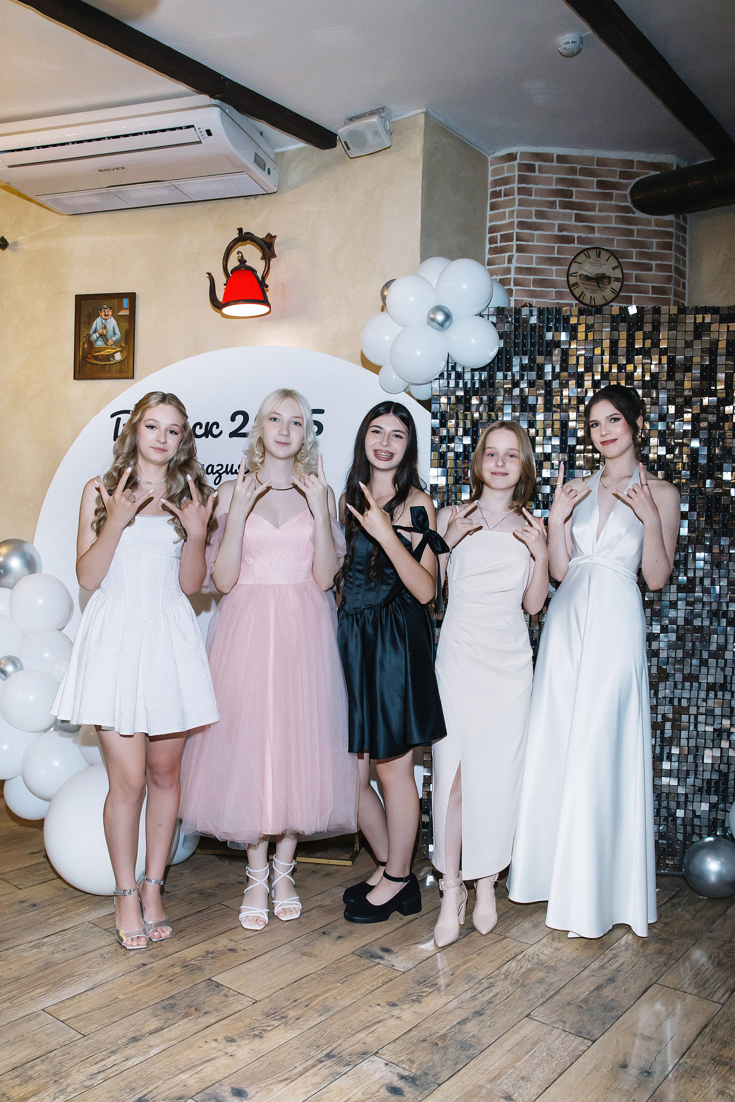 9 класс Гимназия 82. Фотограф и Видеограф в Краснодаре Юлия Солодченко