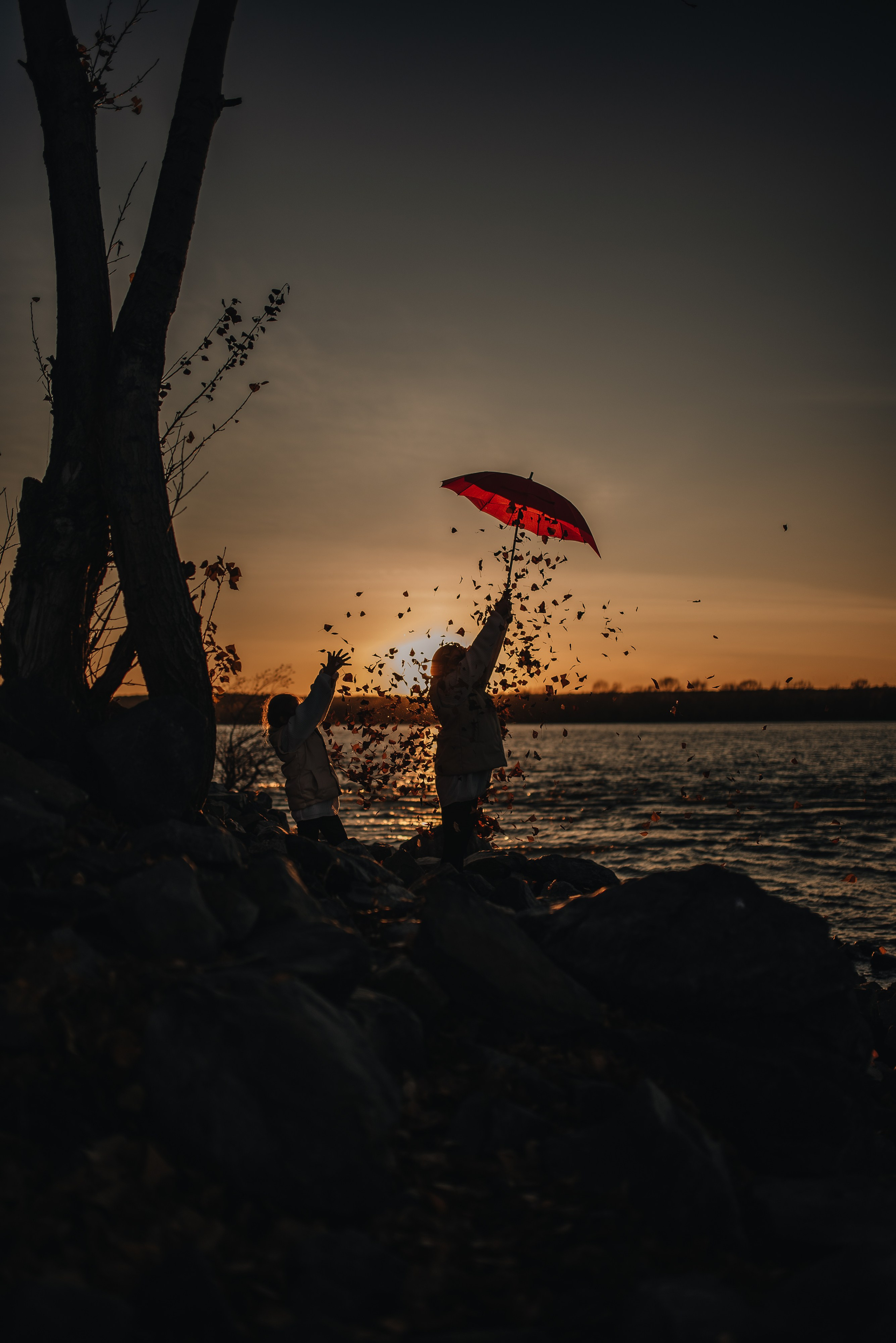 Катя и Варя (маяк). Семейная фотосессия в Новосибирске от фотографа Ольги Коваль