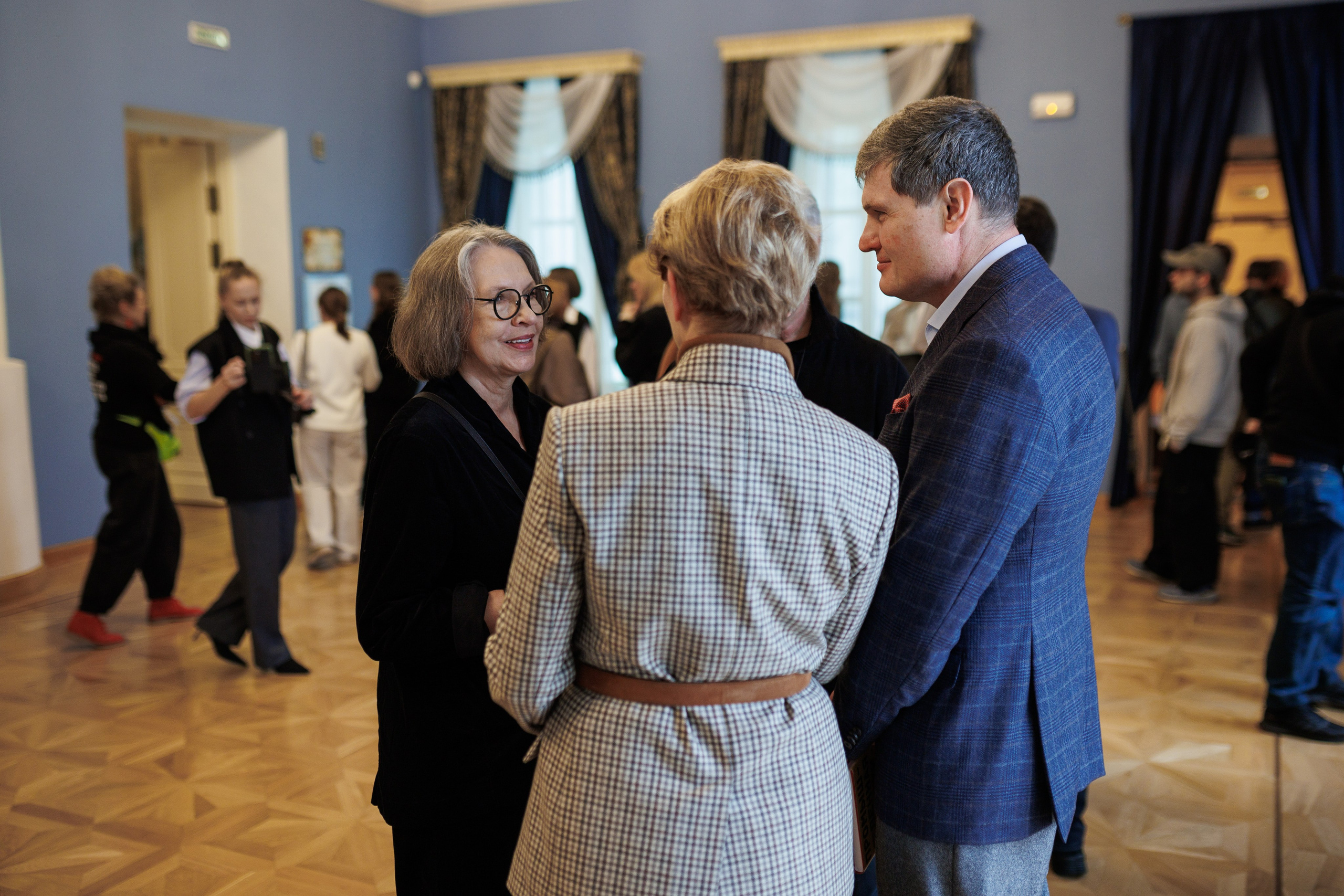 Открытие экспозиции «Путевые заметки. Привал». Фотограф городских и семейных событий Артем Карпухин