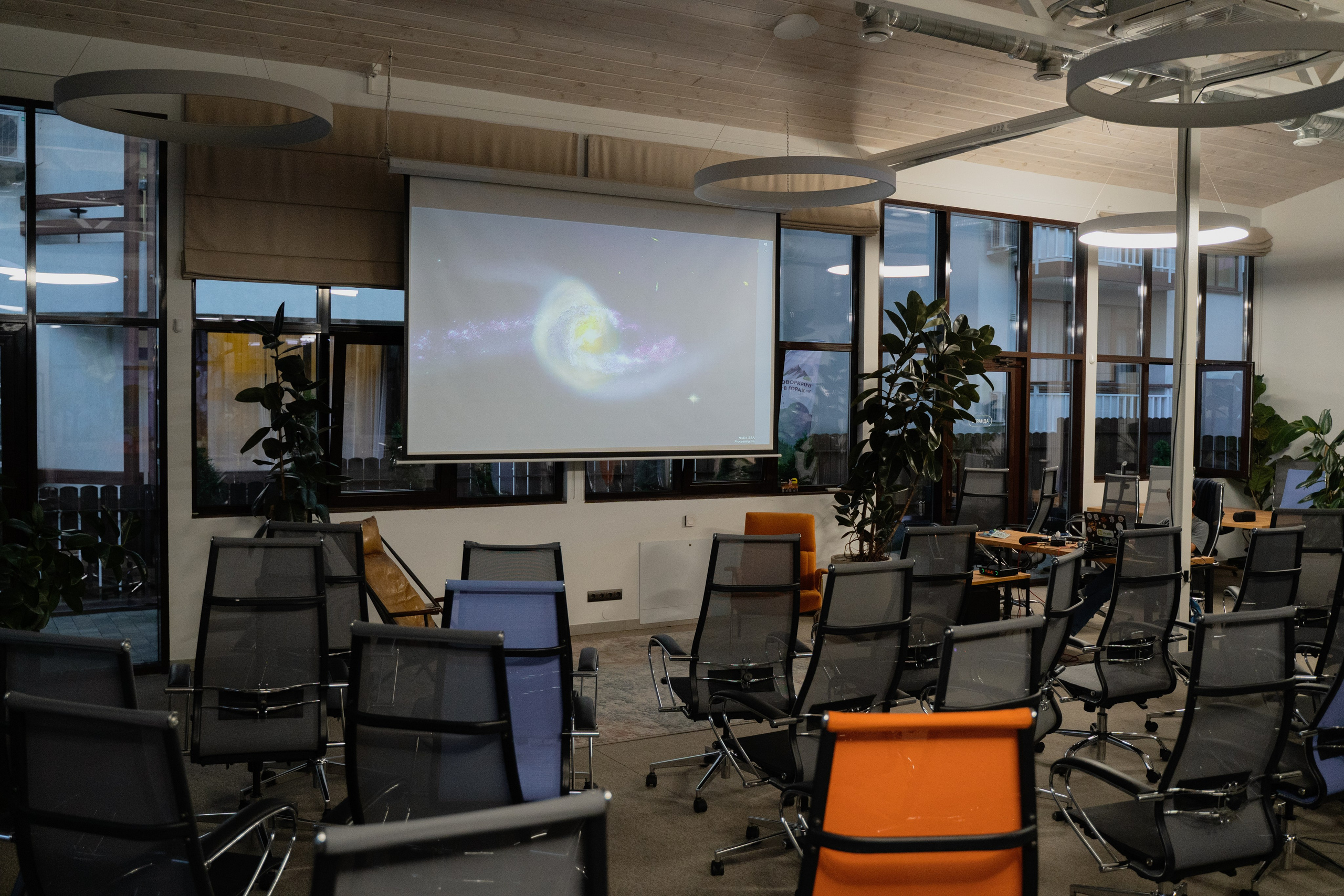 Общее фото зала со встречи предпринимателей 