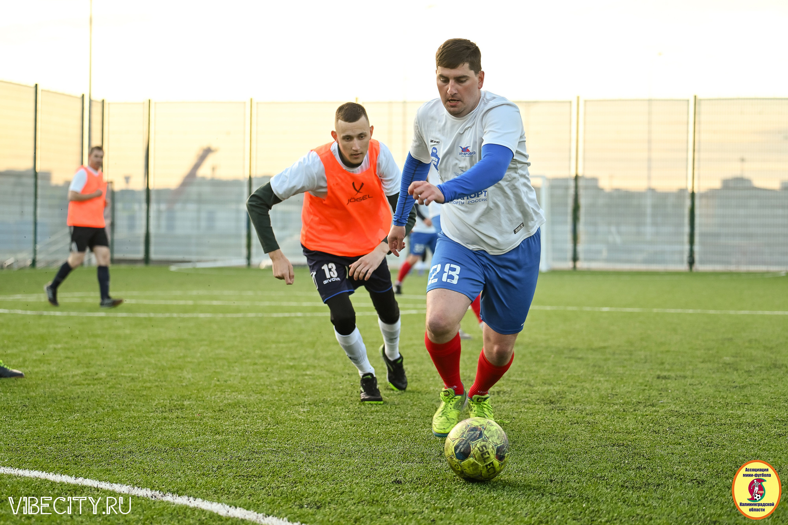 ИГРЫ МИНИ-ФУТБОЛЬНОЙ И КОРПОРАТИВНОЙ ЛИГИ. VIBECITY.RU Вайб Сити Ру Фоторепортажи Фотоотчеты Калининград