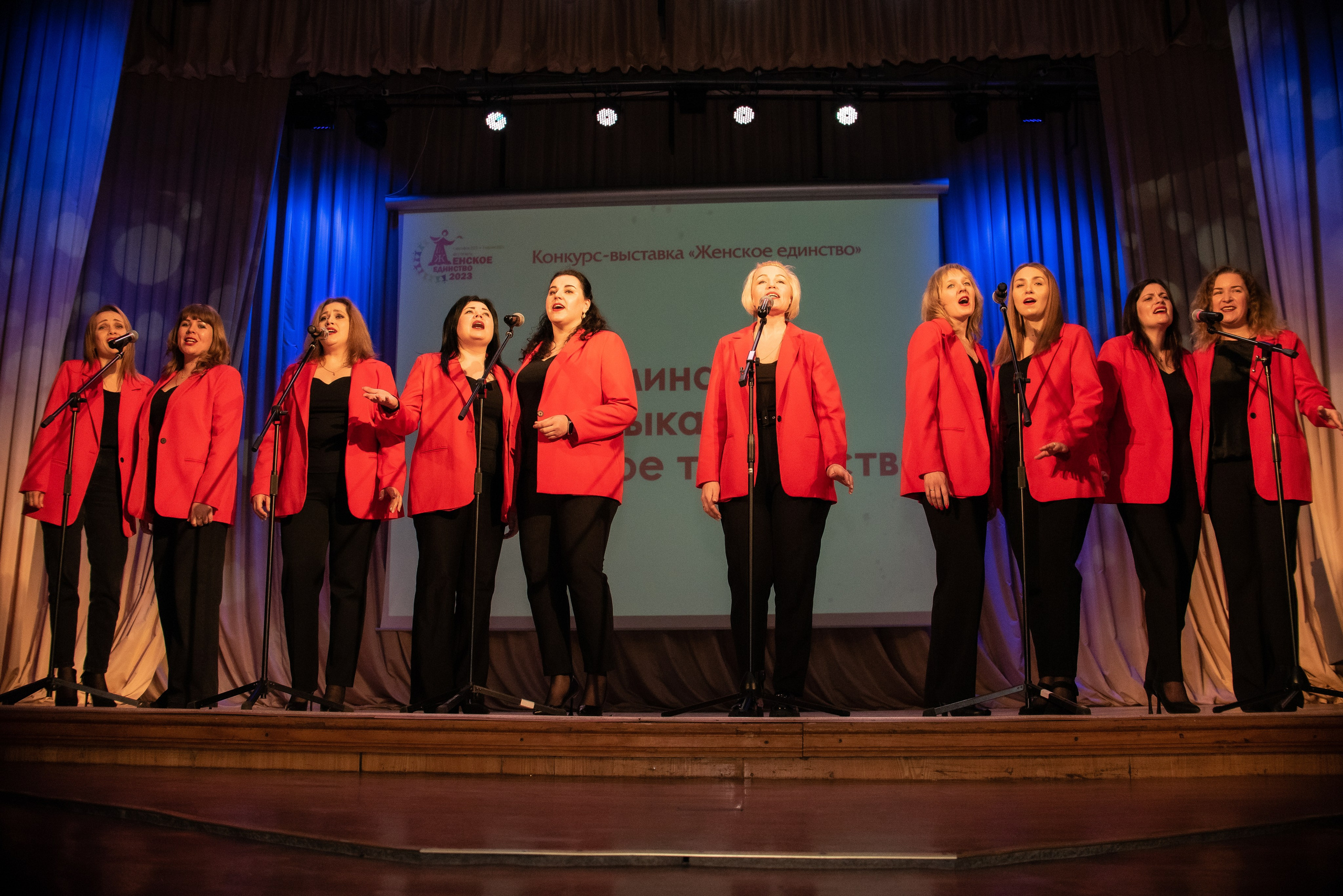Репортажный фотограф на коцерт. Фотограф Макс Огурцов в Нижнем Новгороде