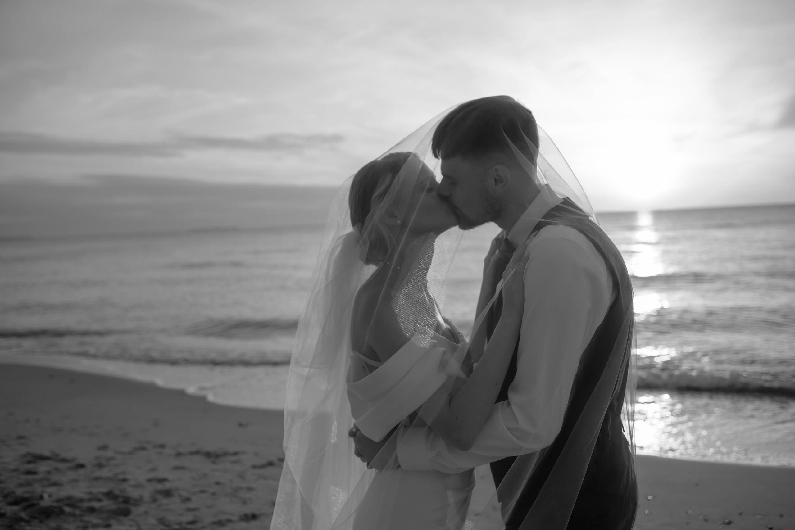 Александра и Влад. На закате. Фотограф в Калининграде Решетникова Алина