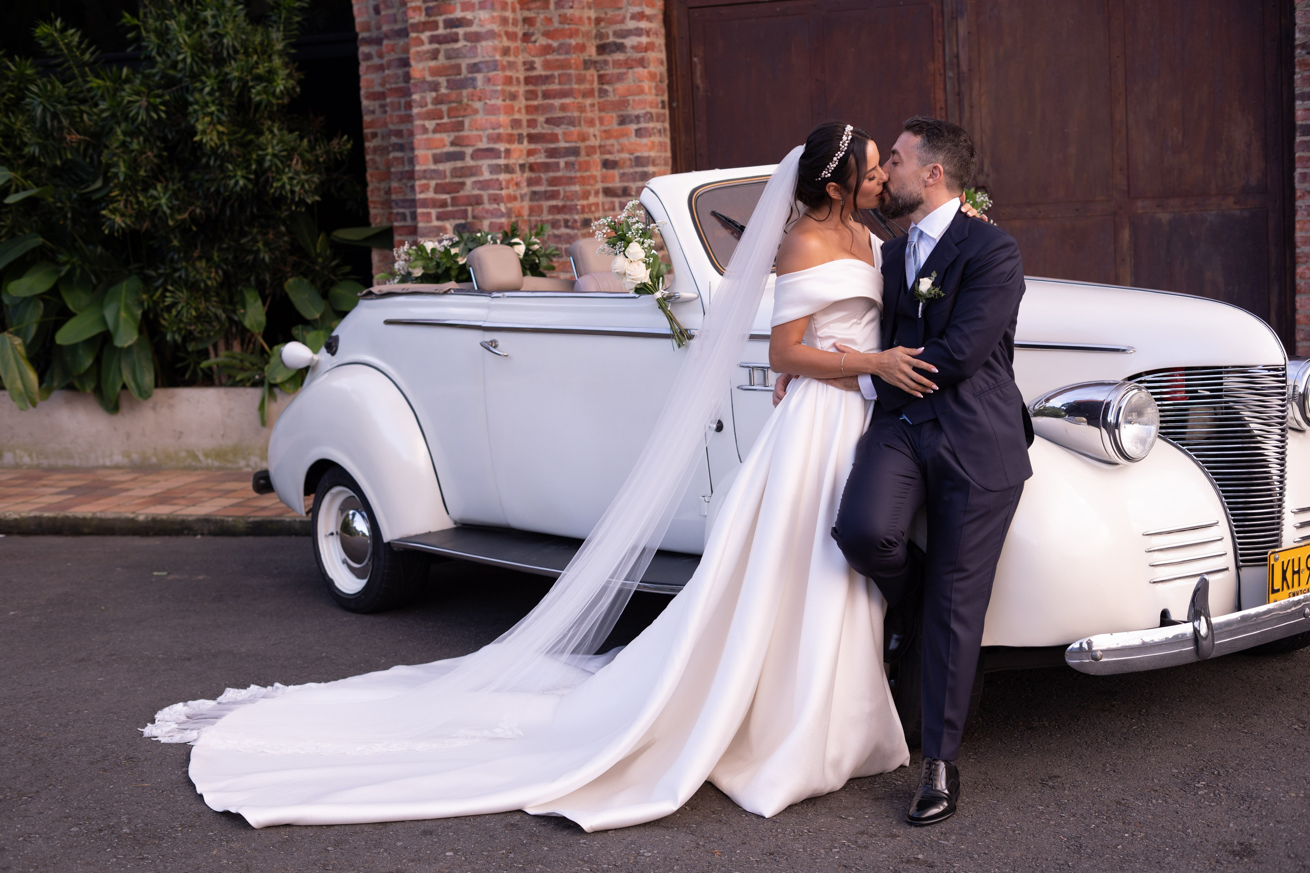 Natalia and Germano. Wedding Photographer in Barcelona and Medellin