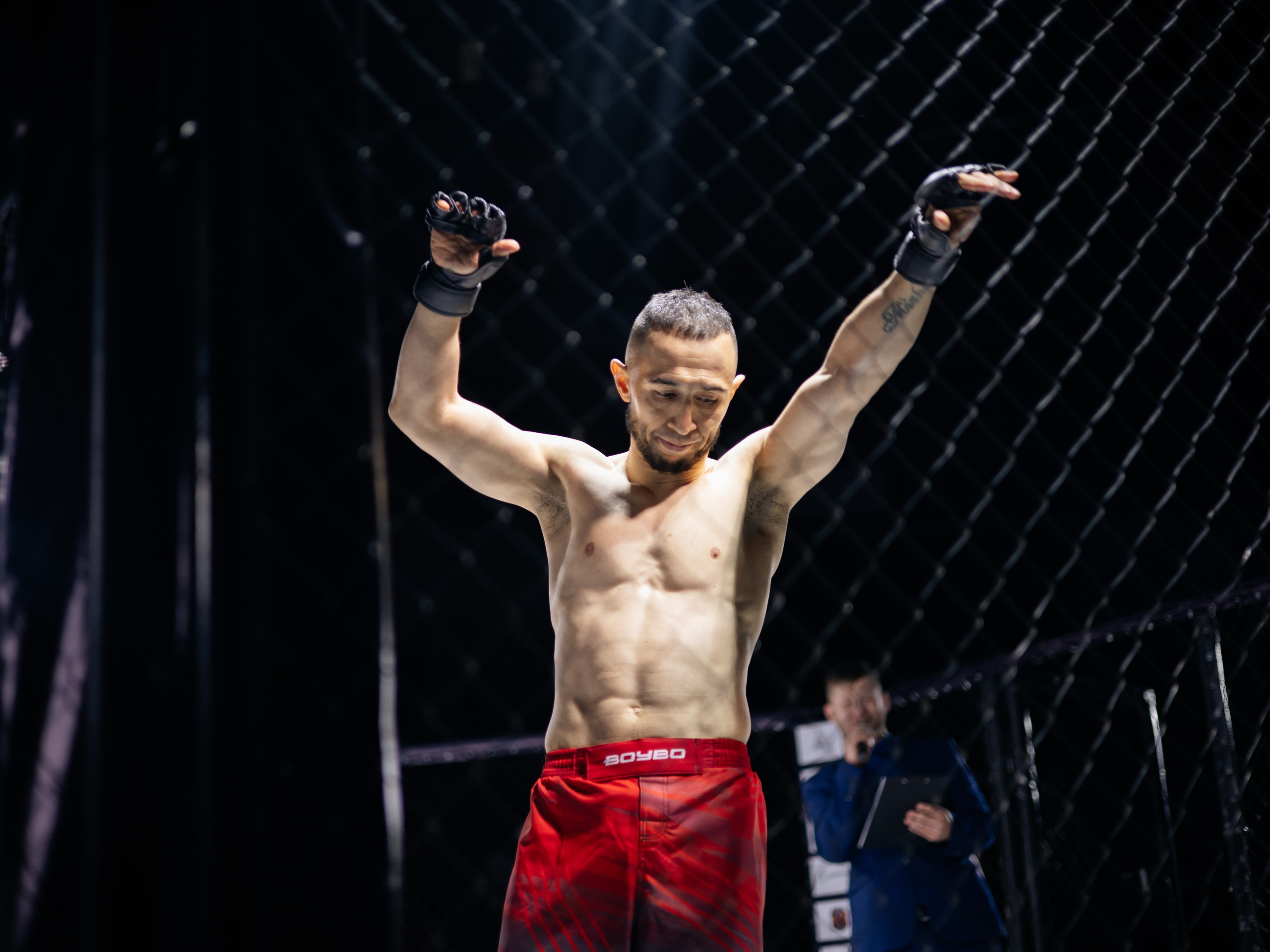 Бойцовская лига «KNOCK OUT». KRIS KRUPINNIKOVA