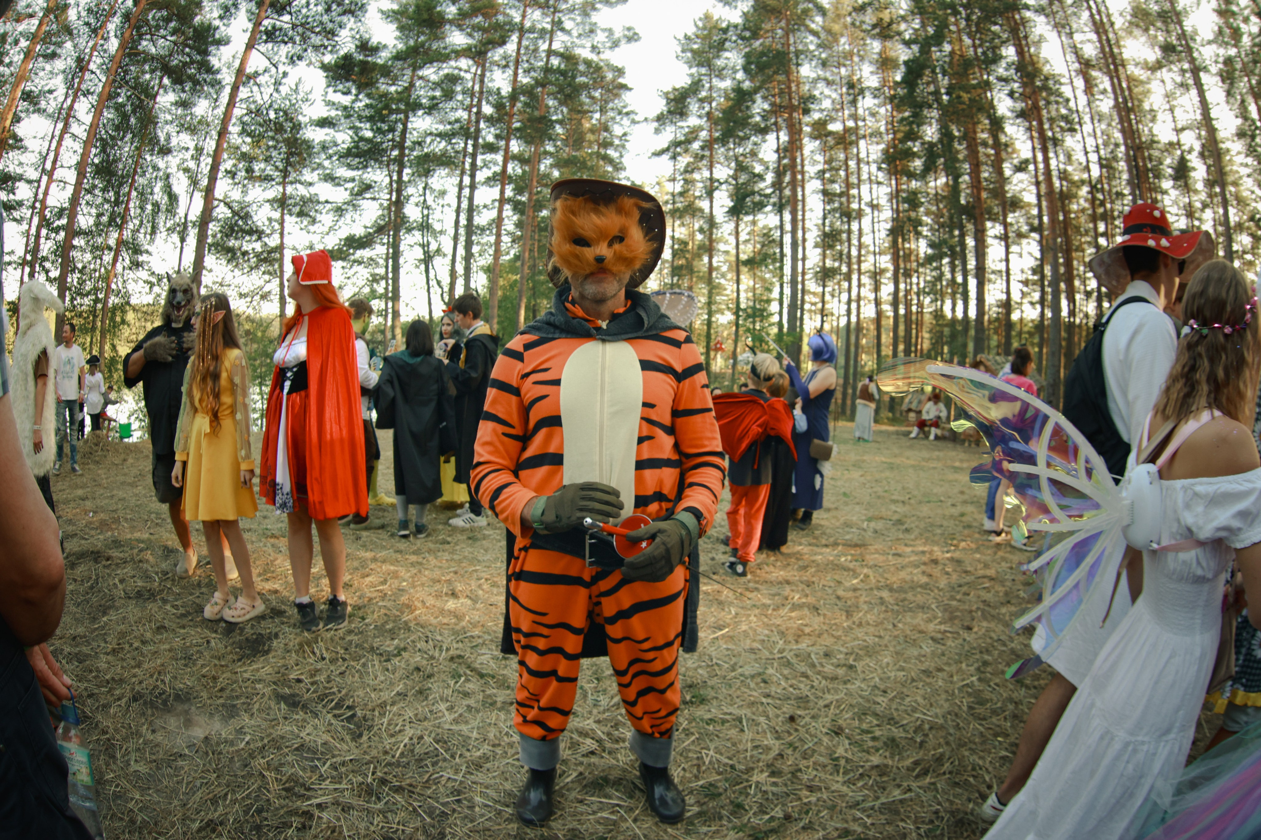 Фестиваль Hello Camper закрытие 2024. Репортажный и портретный фотограф в Санктпетербурге. Видиосъемка мероприятий в Санкт-Петербурге