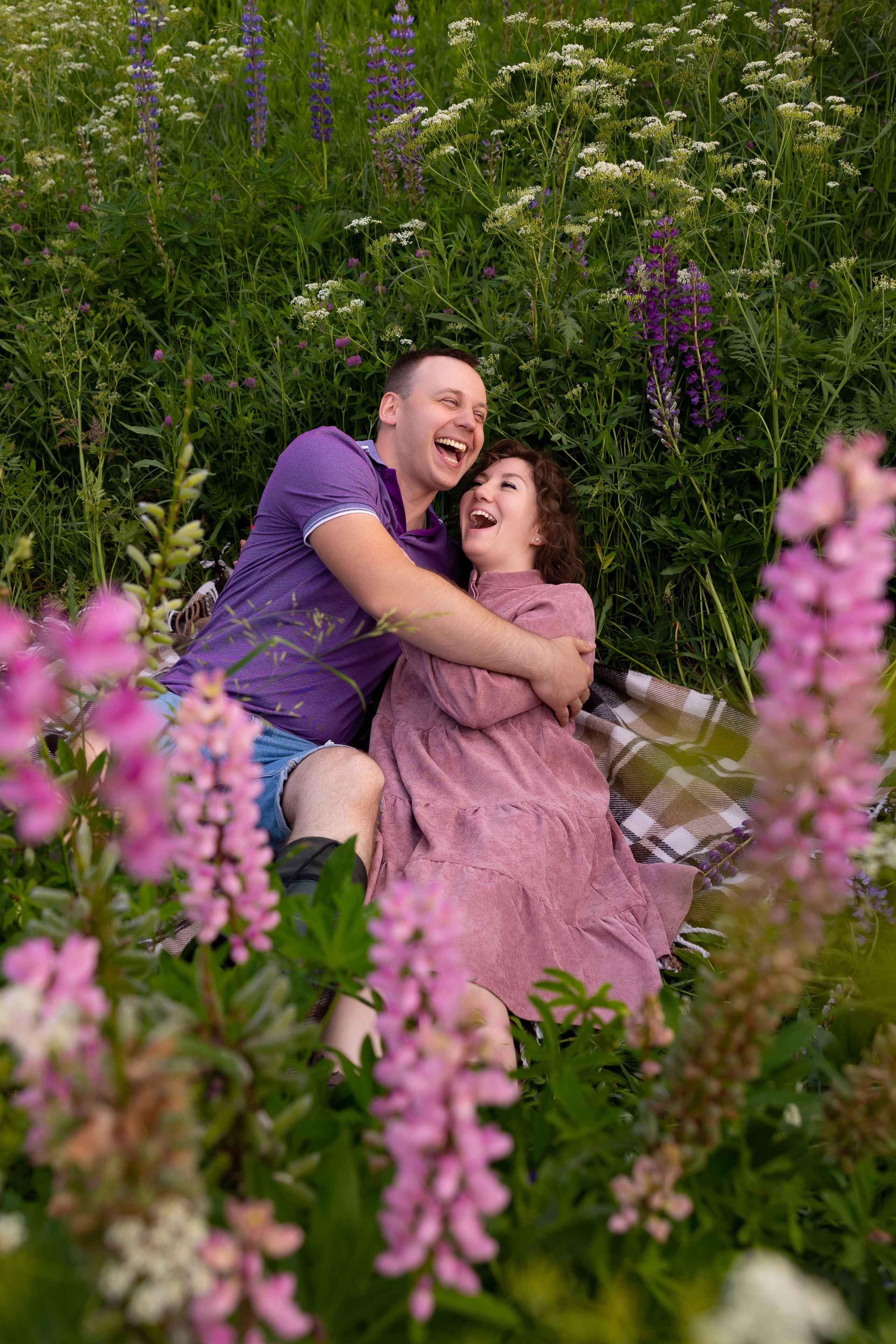 Пикник в люпиновом поле. Сказочный фотограф для Вас и Вашей семьи
