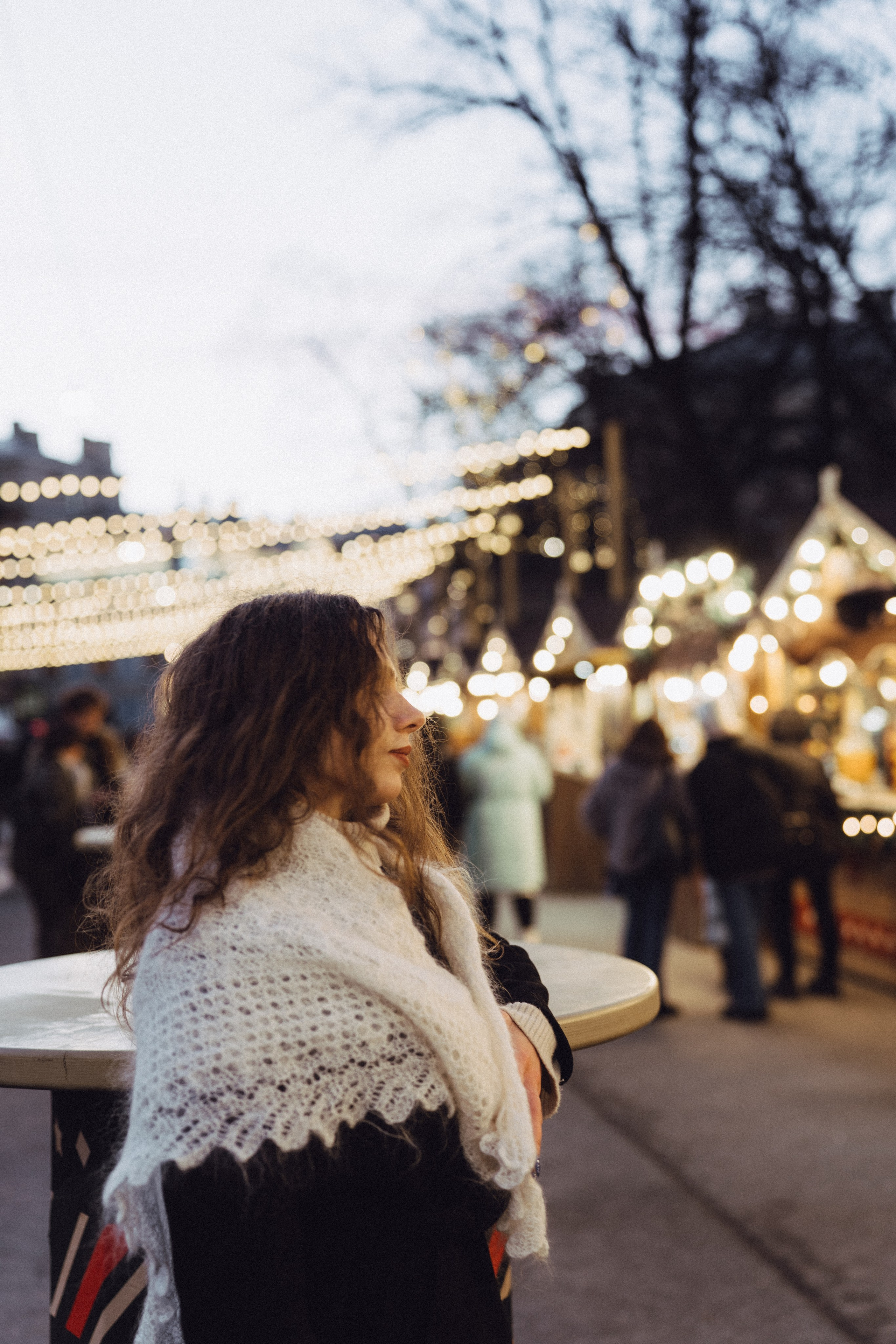 ПРОГУЛКА НА МАНЕЖНОЙ ПЛОЩАДИ ДЛЯ ДЕВУШКИ ПЕРЕД НОВЫМ ГОДОМ (НОВОГОДНЯЯ ФОТОСЕССИИЯ НА МАНЕЖНОЙ ПЛОЩАДИ). Профессиональный фотограф, Санкт-Петербург — Виктория Богомолова