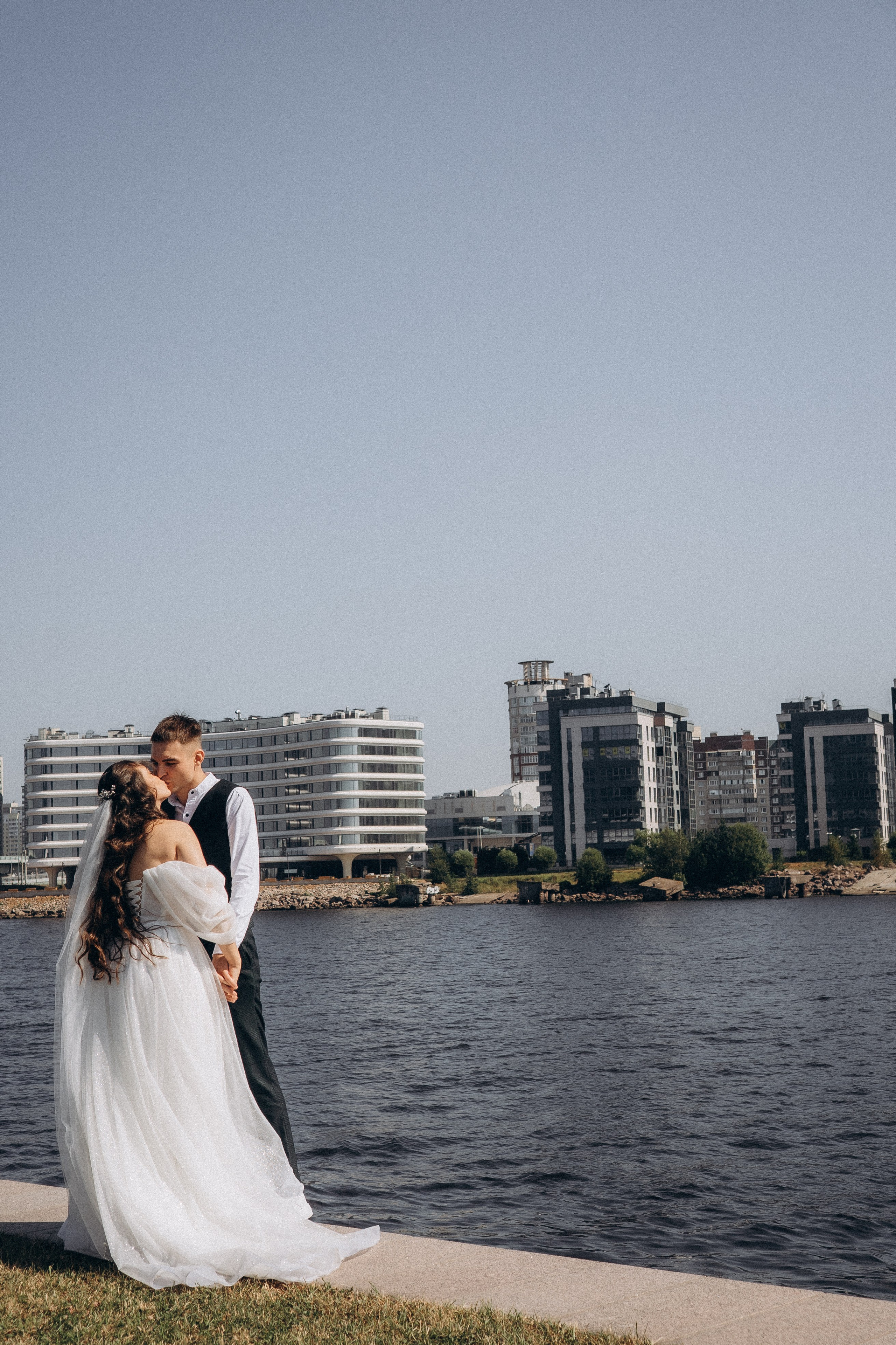 СВАДЕБНАЯ СЬЕМК В ПАРКЕ 300-ЛЕТИЯ. Профессиональный фотограф, Санкт-Петербург — Виктория Богомолова