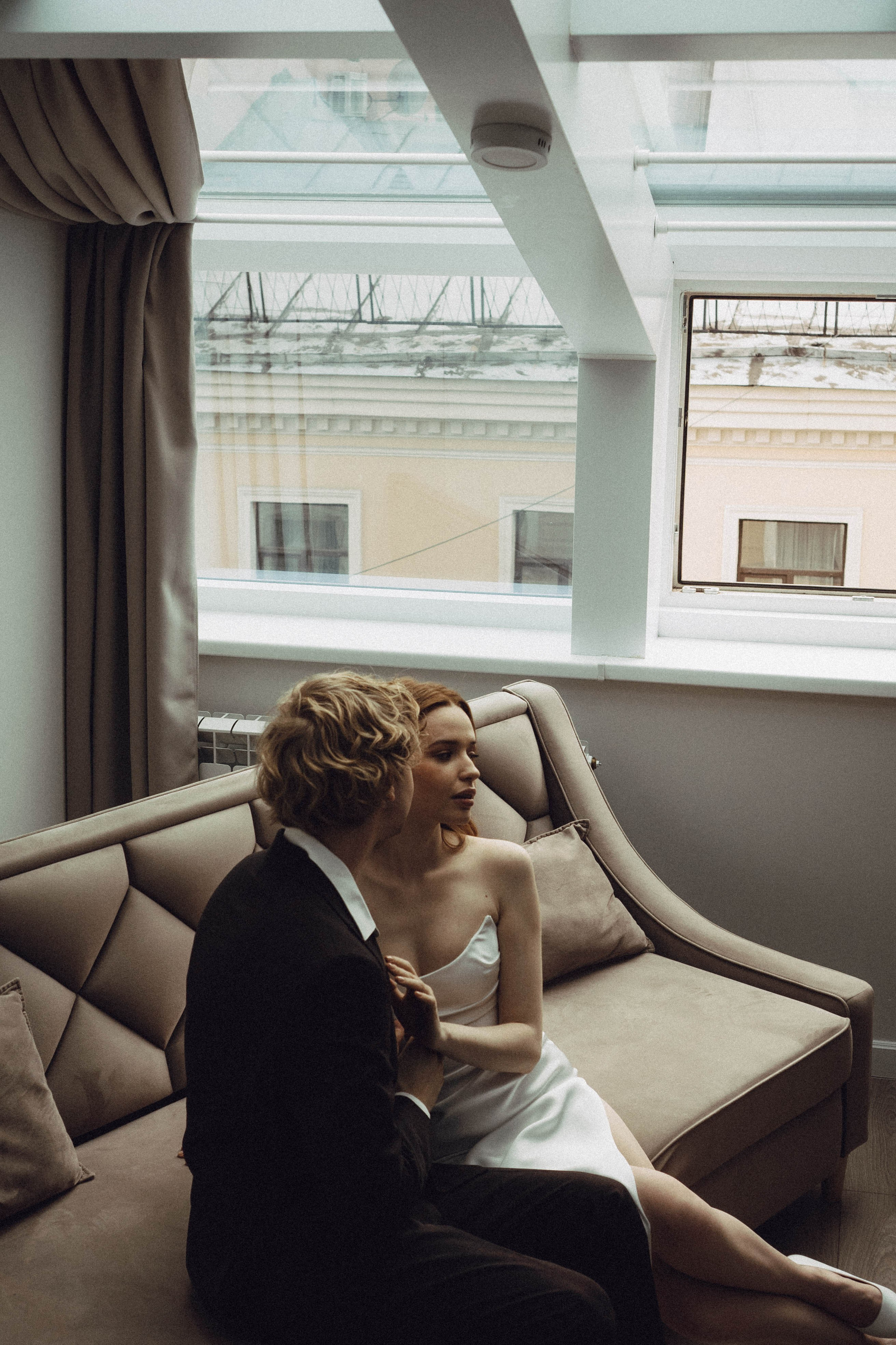 СВАДЕБНАЯ СЬЕМКА В ОТЕЛЕ. СБОРЫ ЖЕНИХА И НЕВЕСТЫ И ТАКЖЕ ТОР И ПОДГОТОВКА К ПРОГУЛКЕ. Профессиональный фотограф, Санкт-Петербург — Виктория Богомолова