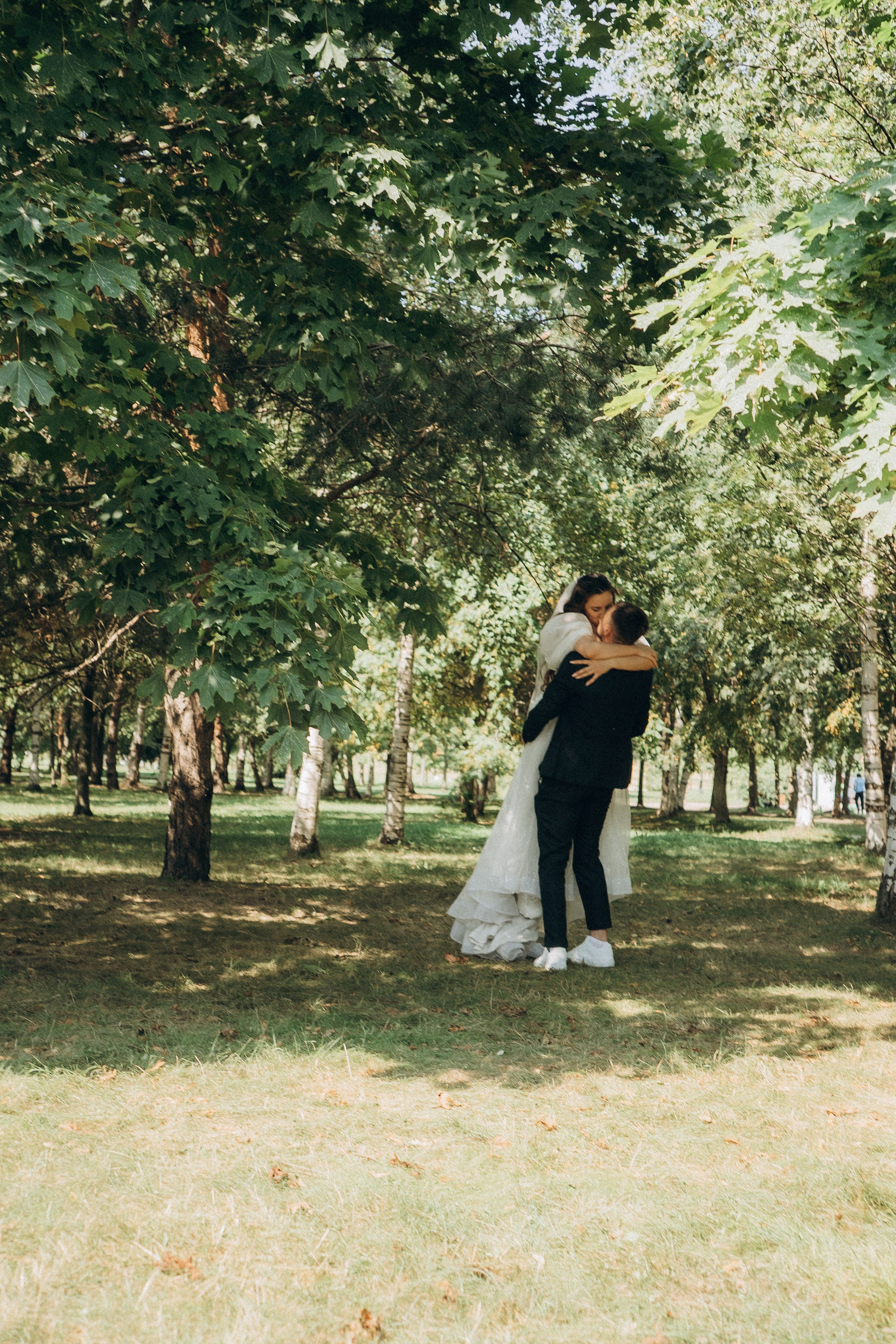 СВАДЕБНАЯ СЬЕМК В ПАРКЕ 300-ЛЕТИЯ. Профессиональный фотограф, Санкт-Петербург — Виктория Богомолова