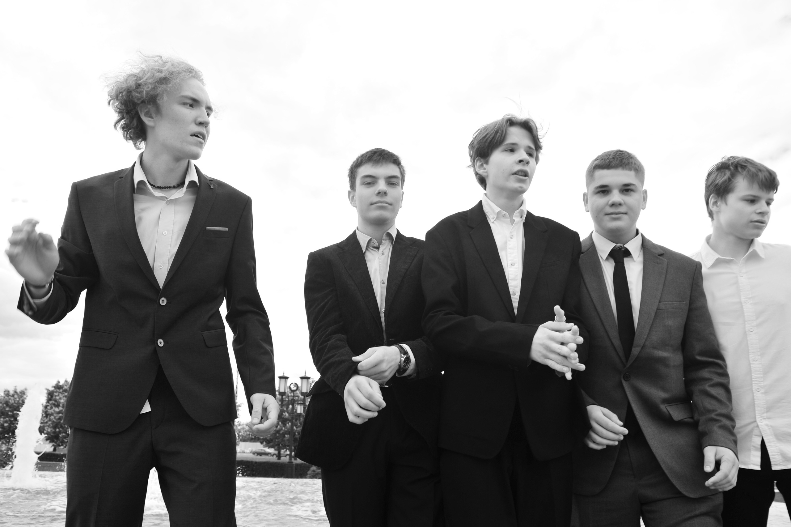 Последний Звонок на Поклонной Горе (уличная фотосессия 9-классников). Свадебный и семейный фотограф в Москве Ирина Гончарова