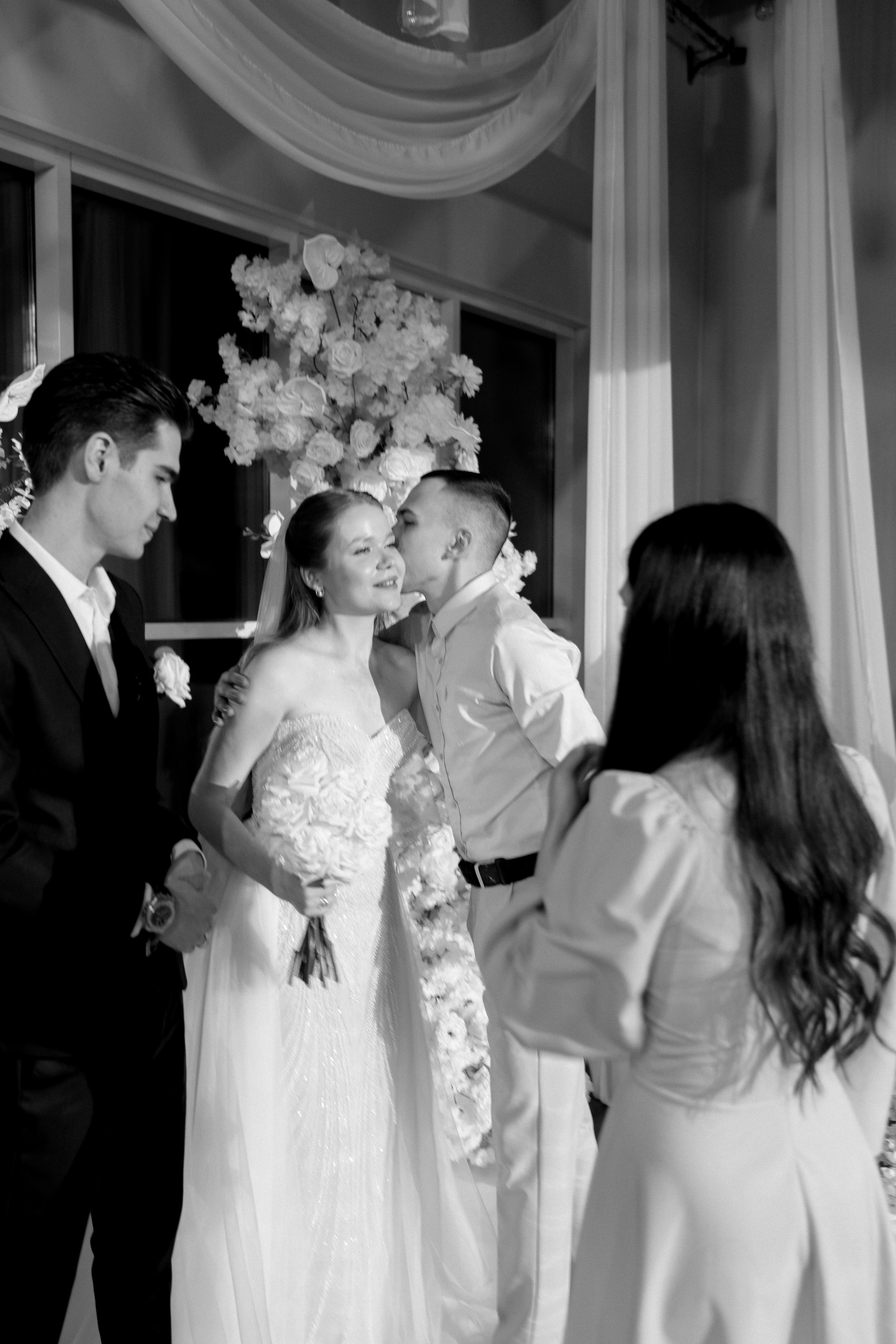 ПОЛНЫЙ СВАДЕБНЫЙ ДЕНЬ 8 ЧАСОВ. Профессиональный фотограф, Санкт-Петербург — Виктория Богомолова