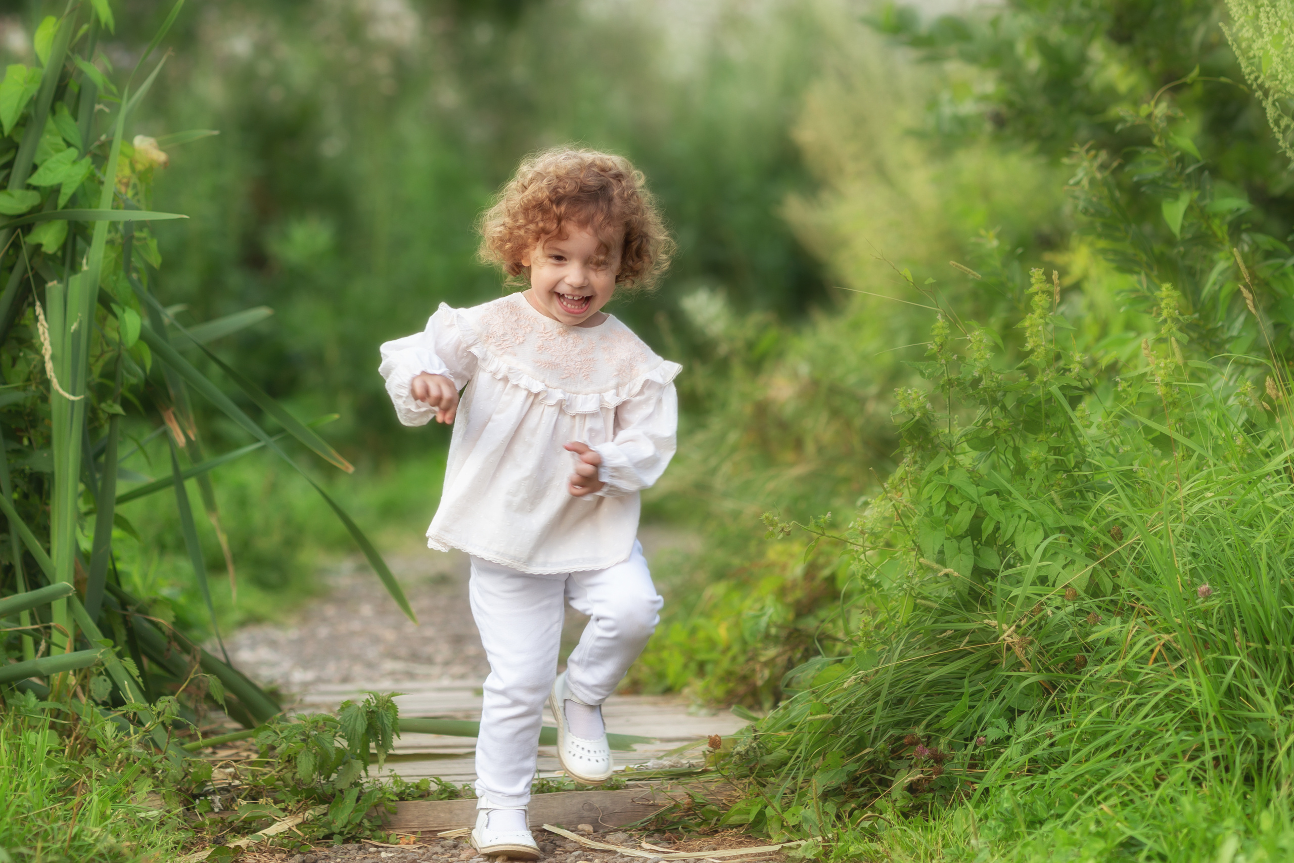 Вика. Мир на берегу пруда. Актерское и модельное портфолио. Фотограф в Москве Екатерина Коломеец