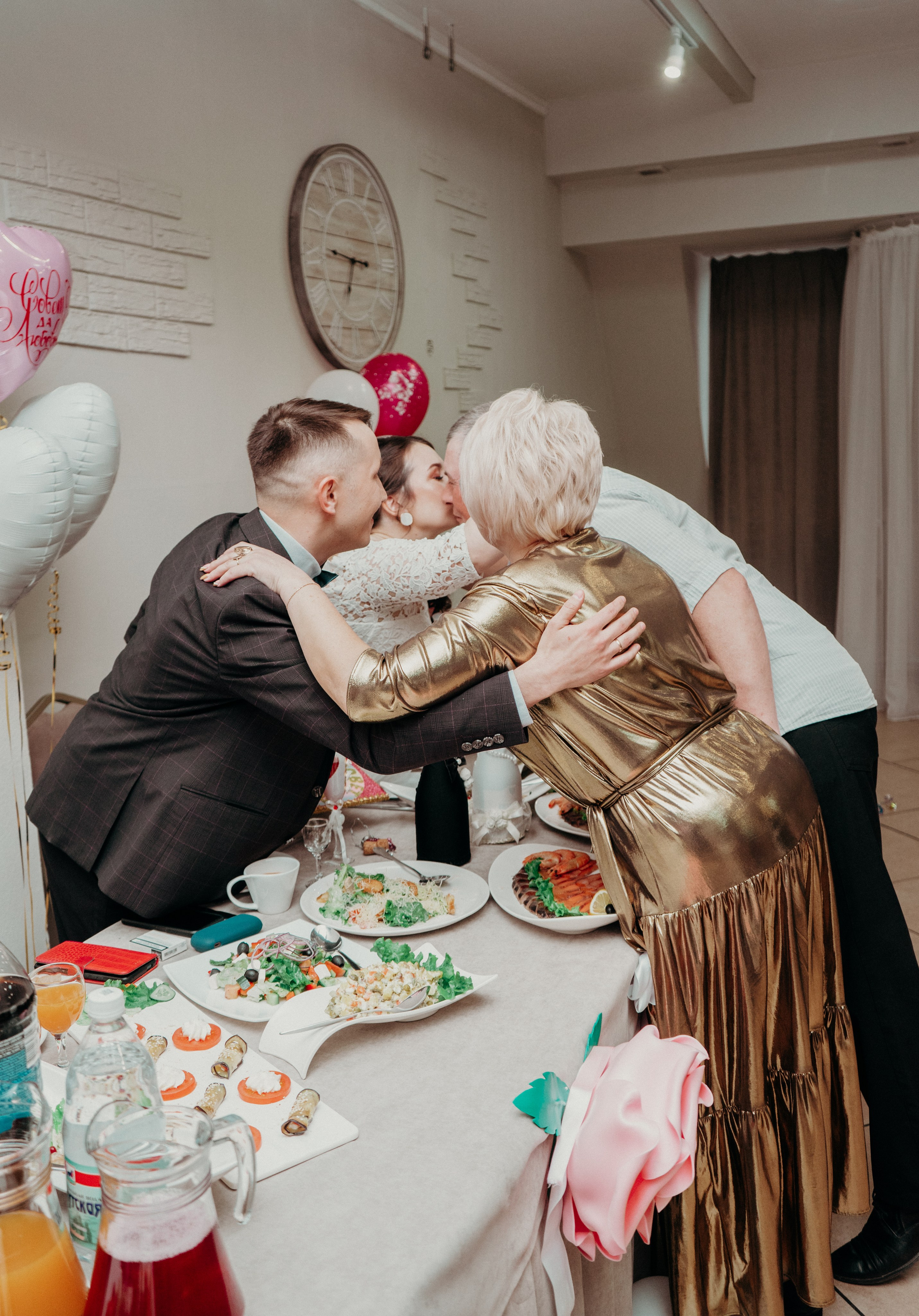Фотографии с свадебного банкета Якова и Екатерины. Фотограф в Улан-Удэ. Свадебный фотограф в Улан-Удэ