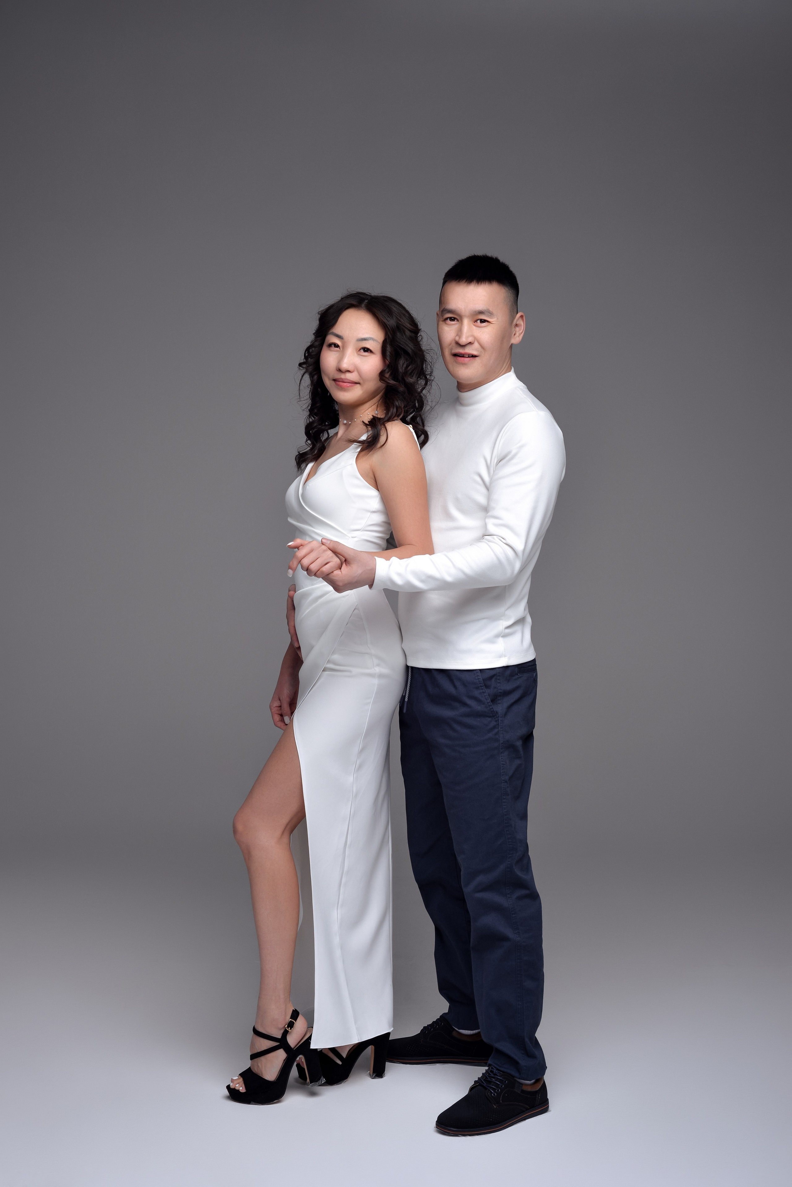 Оля и Чаян в студии. Семейный и свадебный фотограф Галина Абакумова, фотосессии в Белгороде