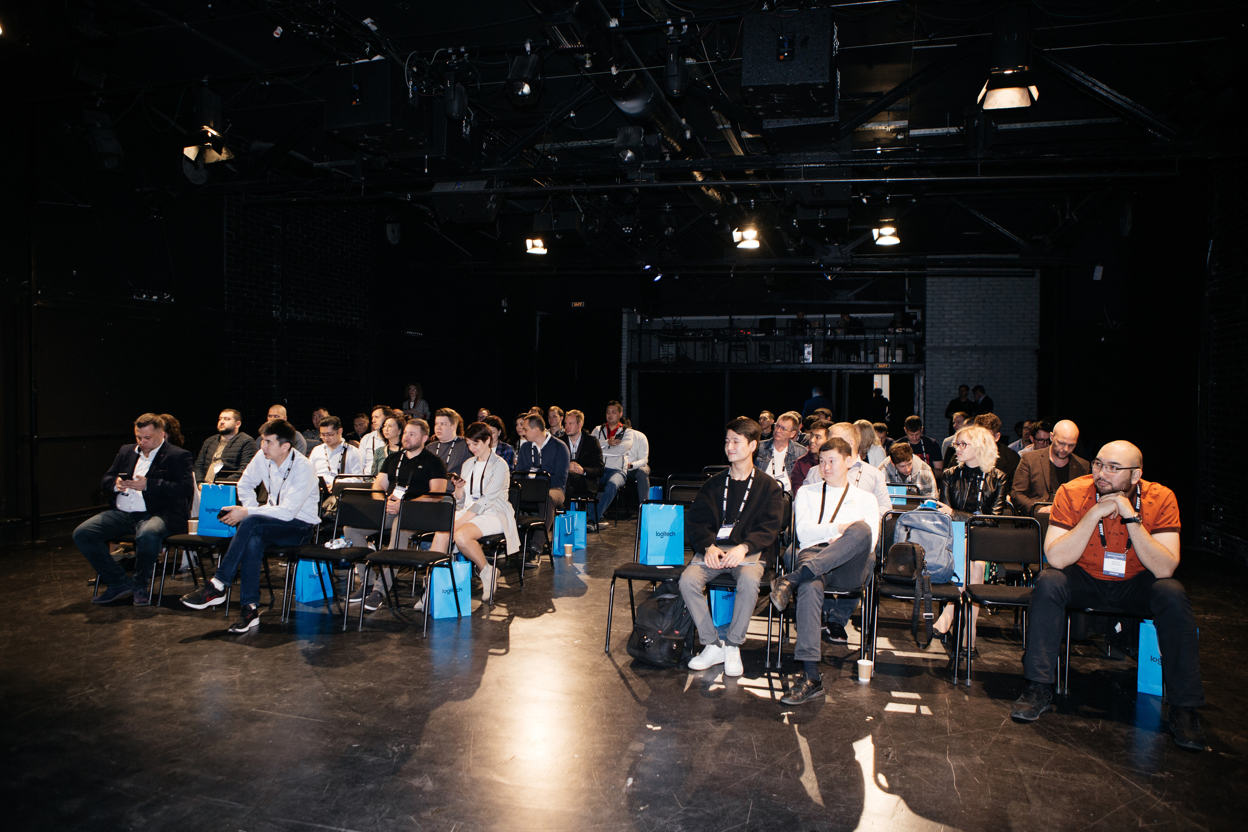 Фото отчет мероприятии в Алматы. Фотограф в Алматы Сиражев Карымсак. Фотосессия, бизнес портреты