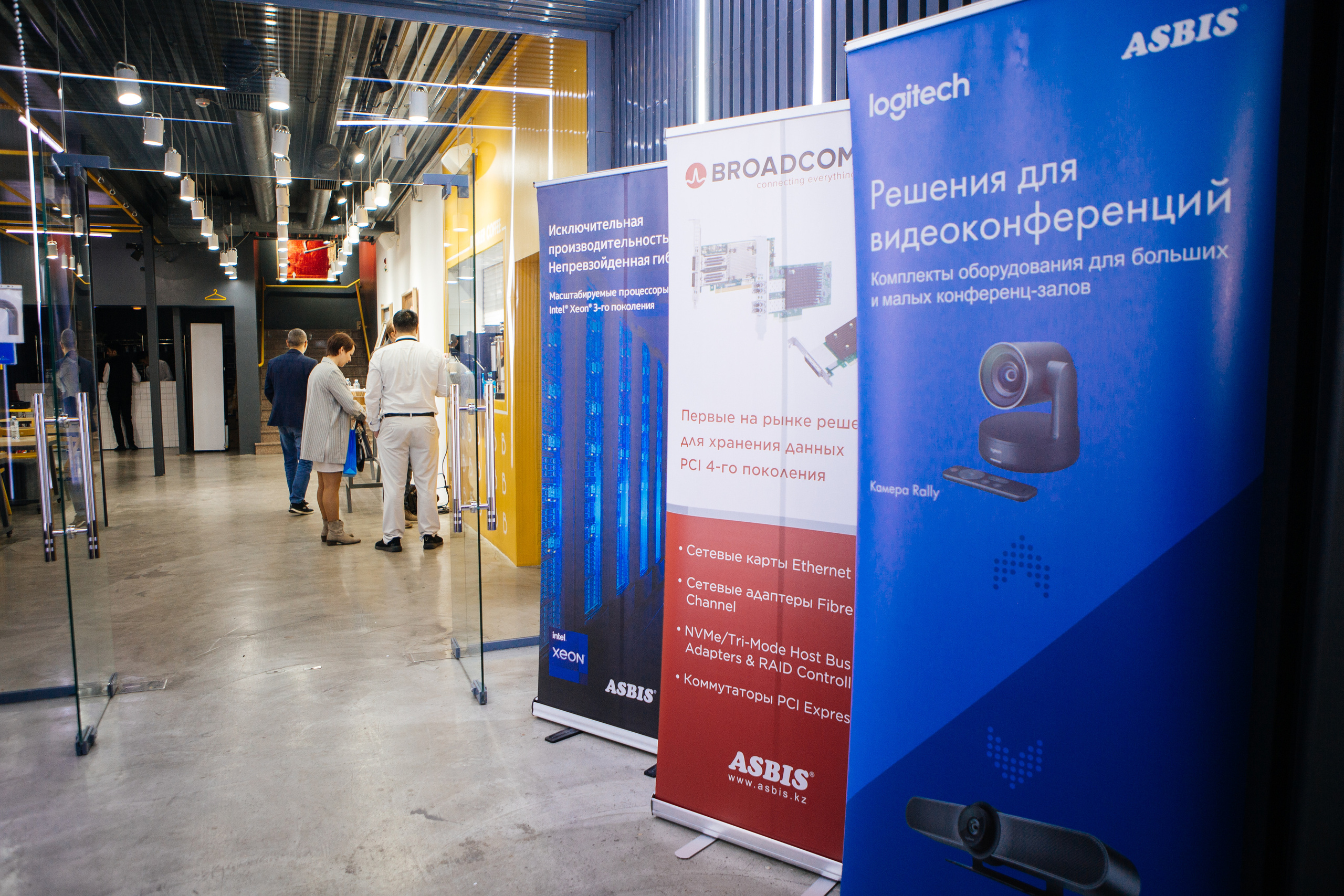 Фото отчет мероприятии в Алматы. Фотограф в Алматы Сиражев Карымсак. Фотосессия, бизнес портреты