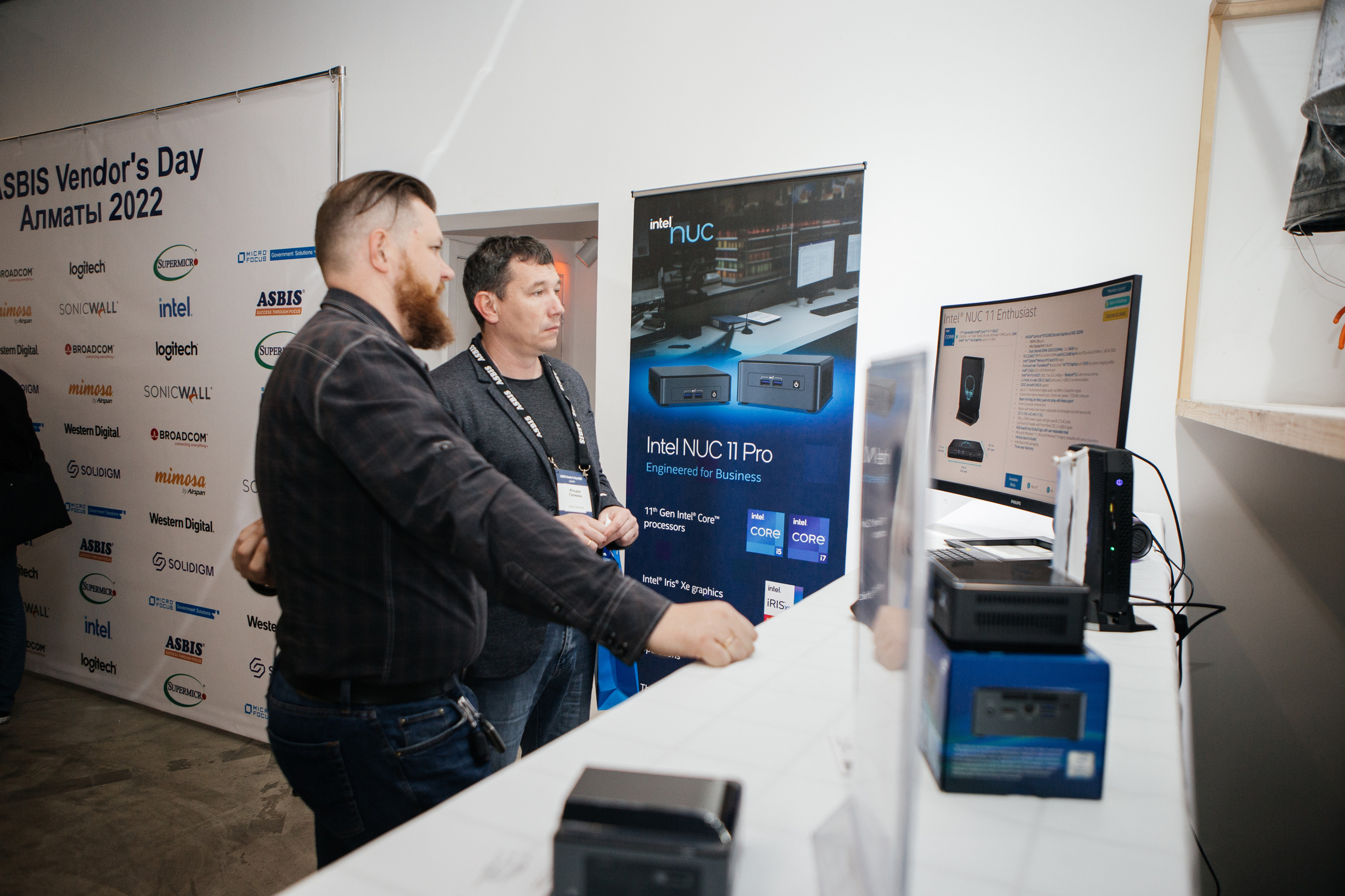 Фото отчет мероприятии в Алматы. Фотограф в Алматы Сиражев Карымсак. Фотосессия, бизнес портреты