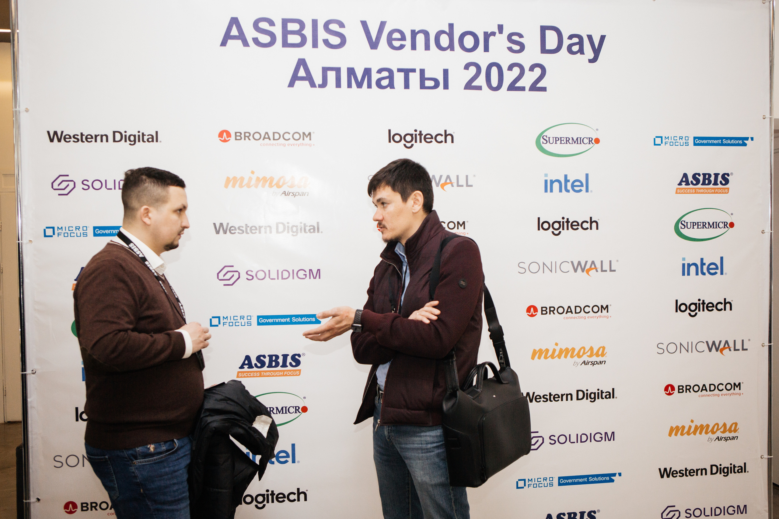 Фото отчет мероприятии в Алматы. Фотограф в Алматы Сиражев Карымсак. Фотосессия, бизнес портреты