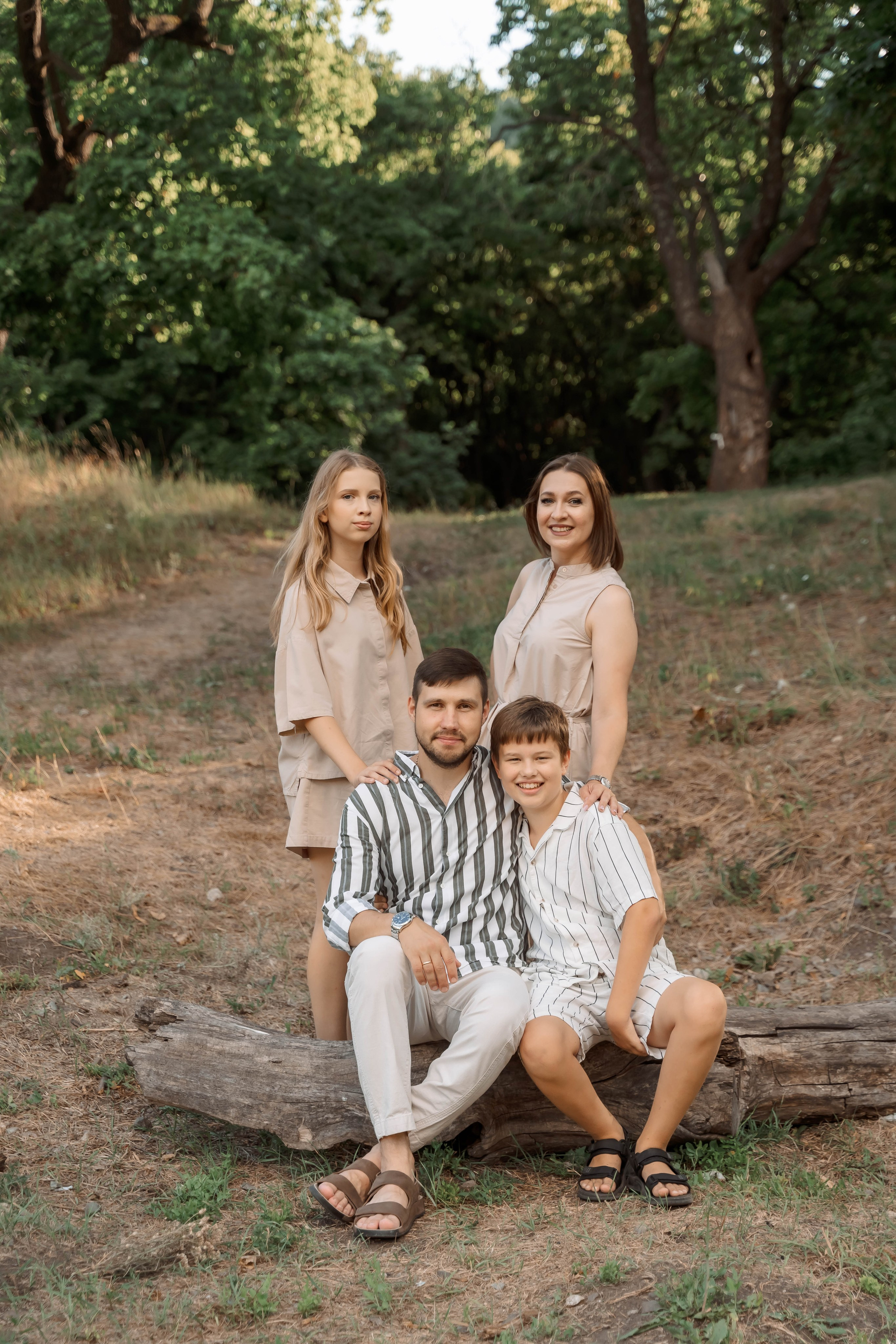 Семья Екатерины. Локация — Смирновское ущелье. Семейный фотограф в Саратове