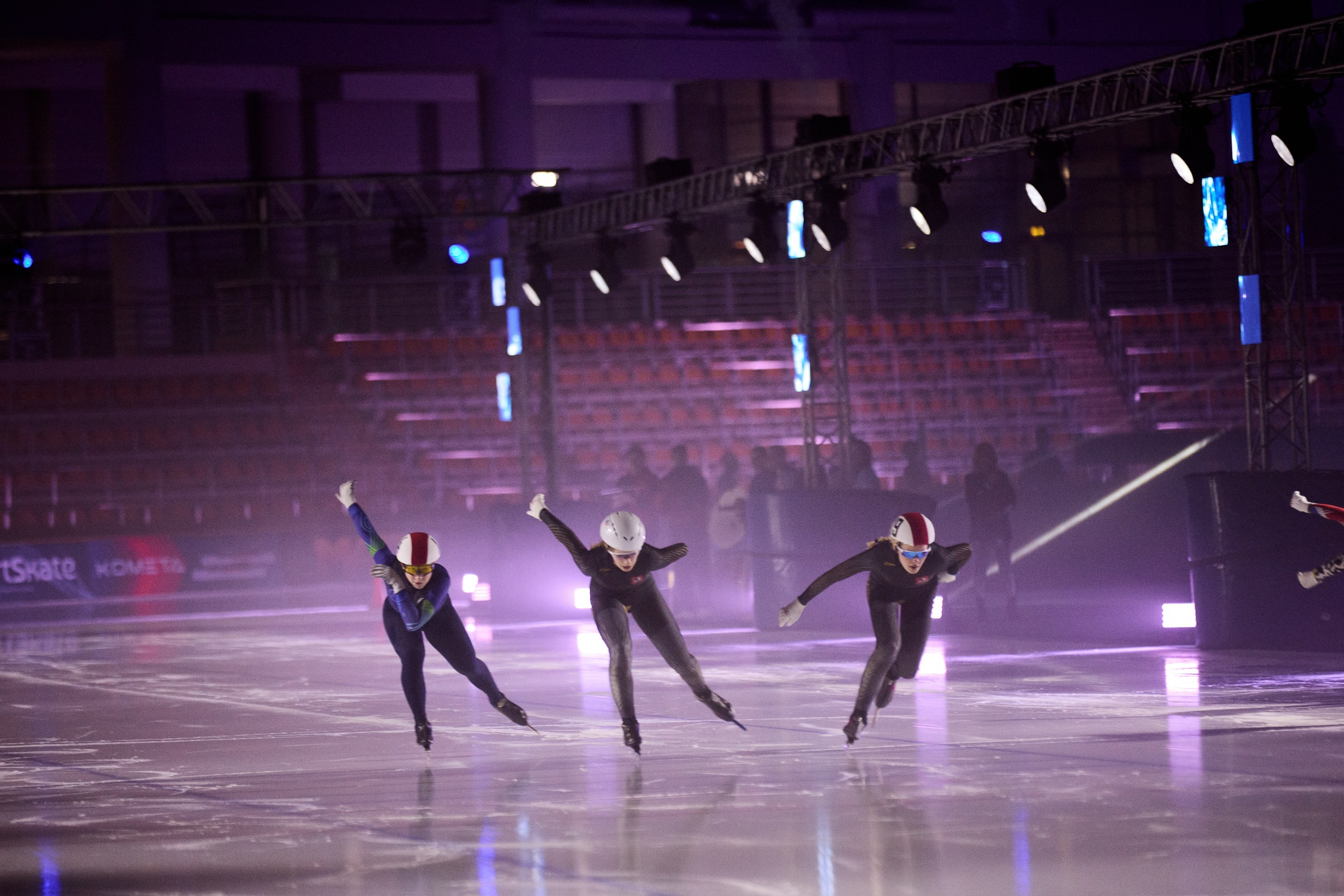 Фотосъемка Гала-шоу «Кристалл» 4.04.2026. Режиссёр, клипмейкер, фотограф — Андрей Охота