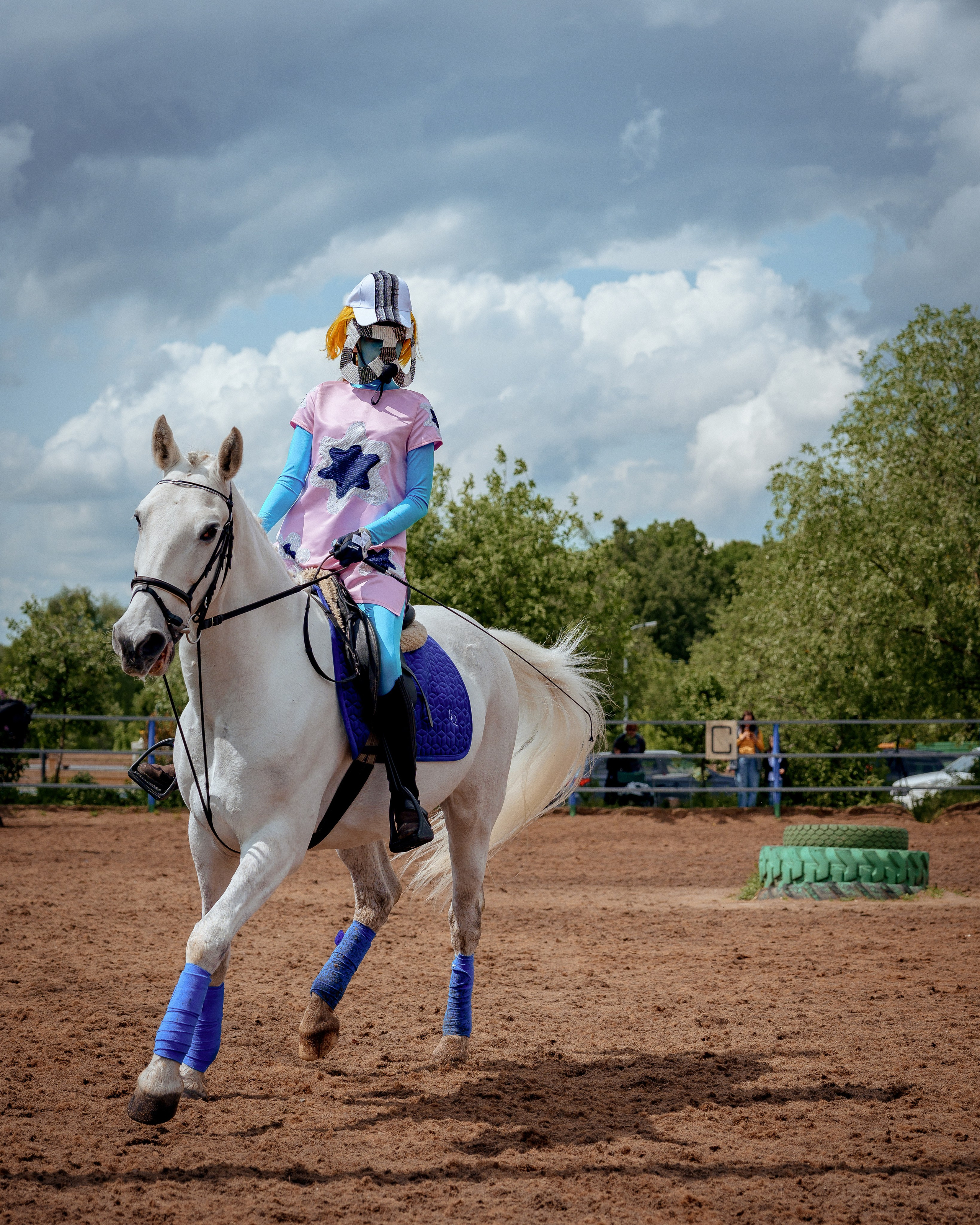 Конный клуб Горки. Портретный и семейный фотограф в Москве/Видное